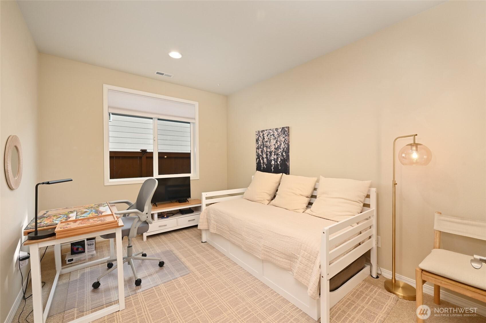 OLYMPIA, Washington, 98516, United States, 3 Bedrooms Bedrooms, ,2 BathroomsBathrooms,Residential,For Sale,1991092