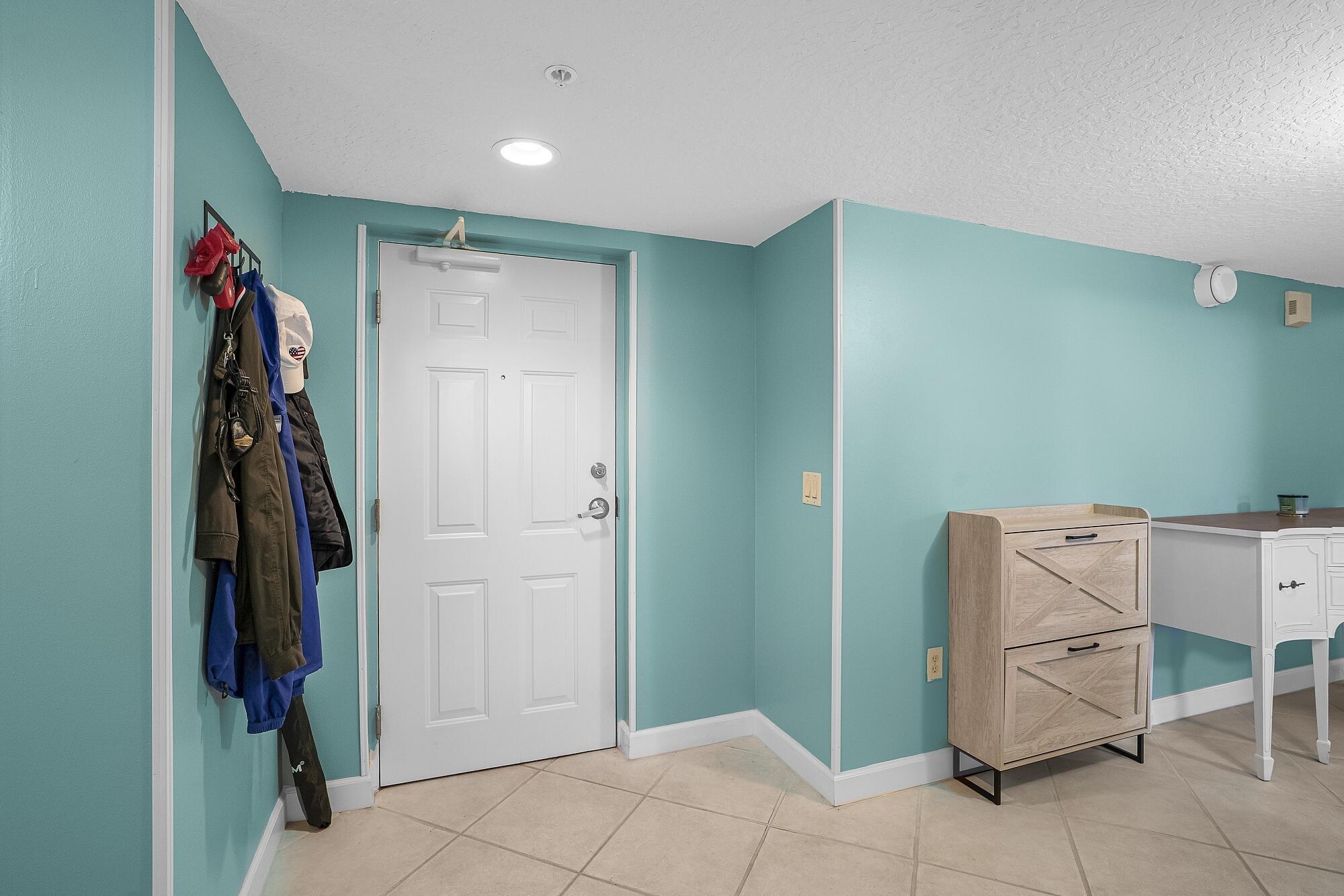Hutchinson Island, Florida, 34949, United States, 3 Bedrooms Bedrooms, ,2 BathroomsBathrooms,Residential,For Sale,1857578