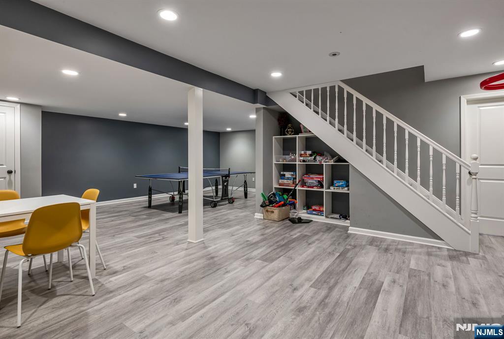 Tenafly, New Jersey, 07670, United States, 6 Bedrooms Bedrooms, ,5 BathroomsBathrooms,Residential,For Sale,1743574
