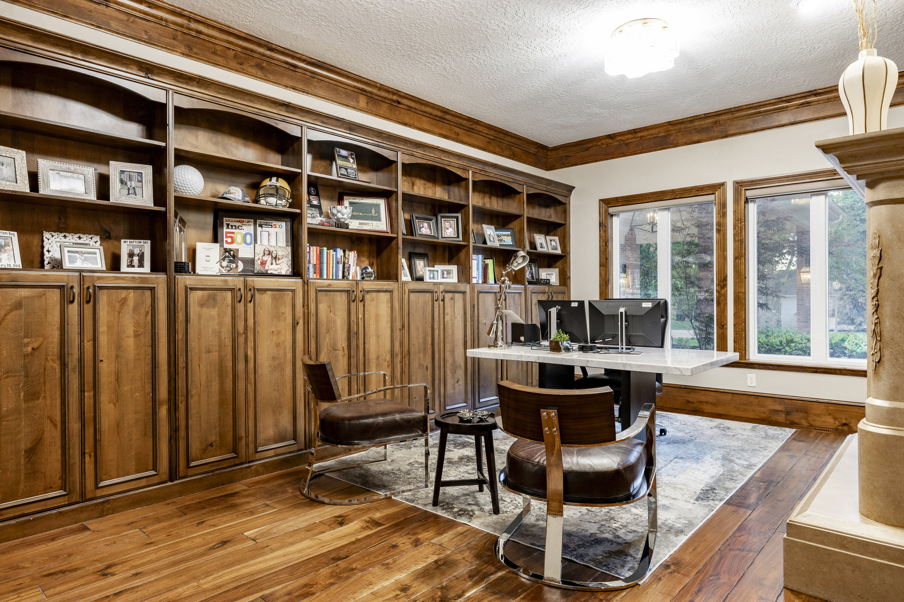  Gated West Jordan 2 Story Estate with 10 Car Garage and Swimming Pool - 物件實景