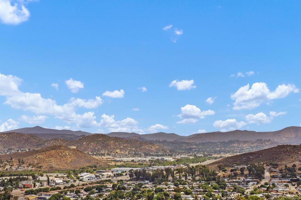 Santee, California, 92071, United States, 3 Bedrooms Bedrooms, ,4 BathroomsBathrooms,Residential,For Sale,1907721