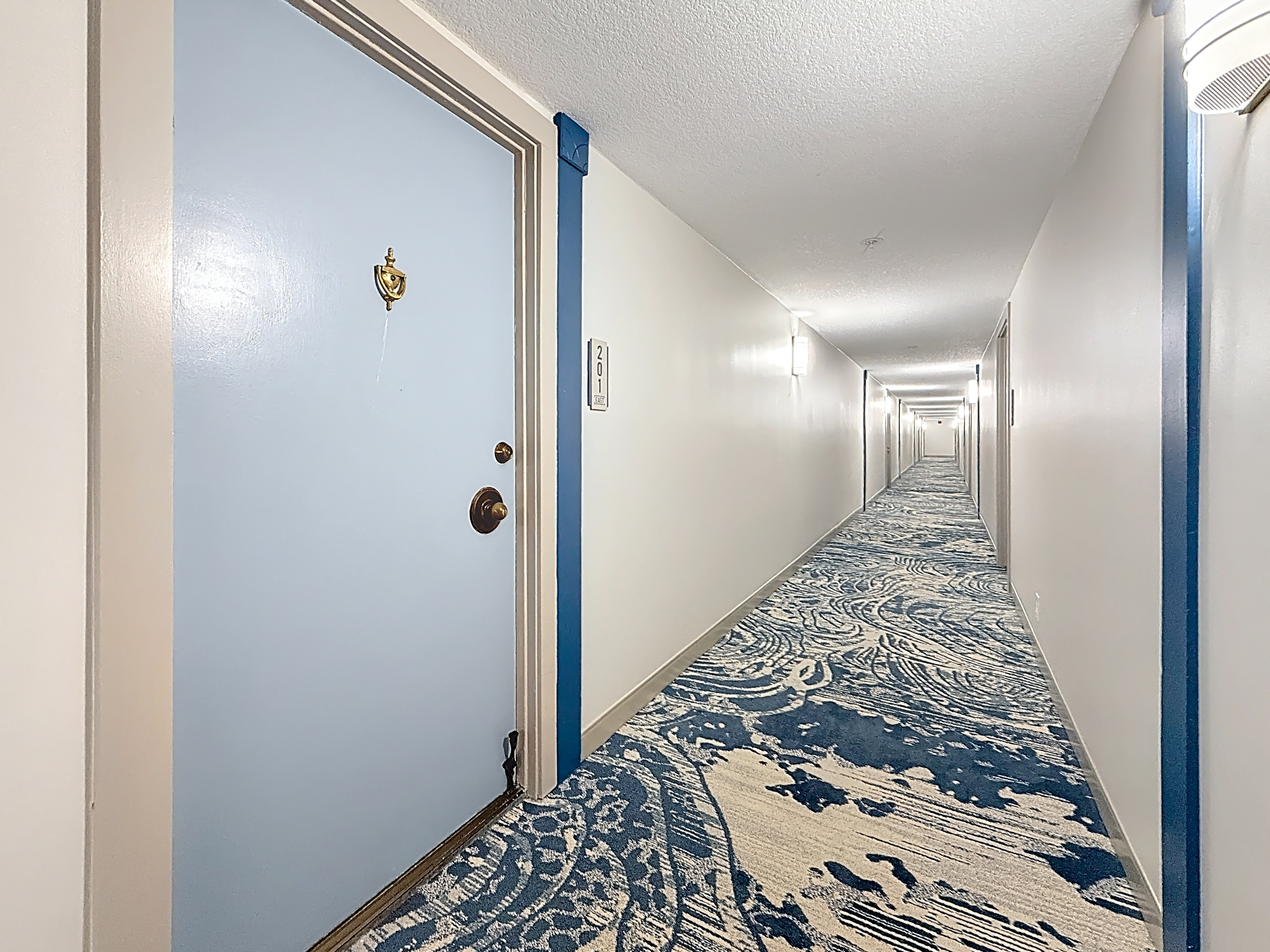 Treasure Island, Florida, 33706, United States, 3 Bedrooms Bedrooms, ,3 BathroomsBathrooms,Residential,For Sale,1983307