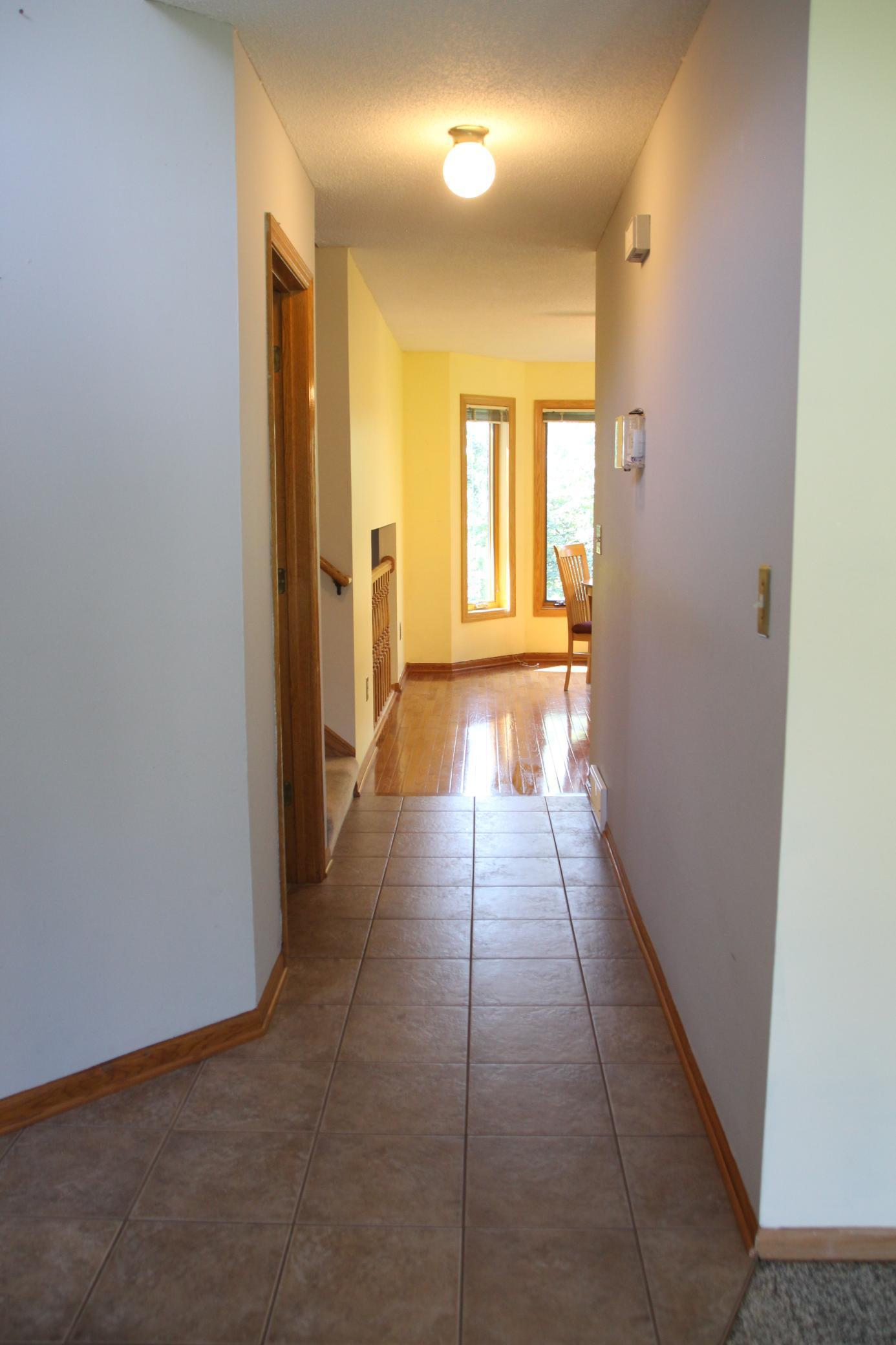Lakeville, Minnesota, 55044, United States, 3 Bedrooms Bedrooms, ,2 BathroomsBathrooms,Residential,For Sale,1941010