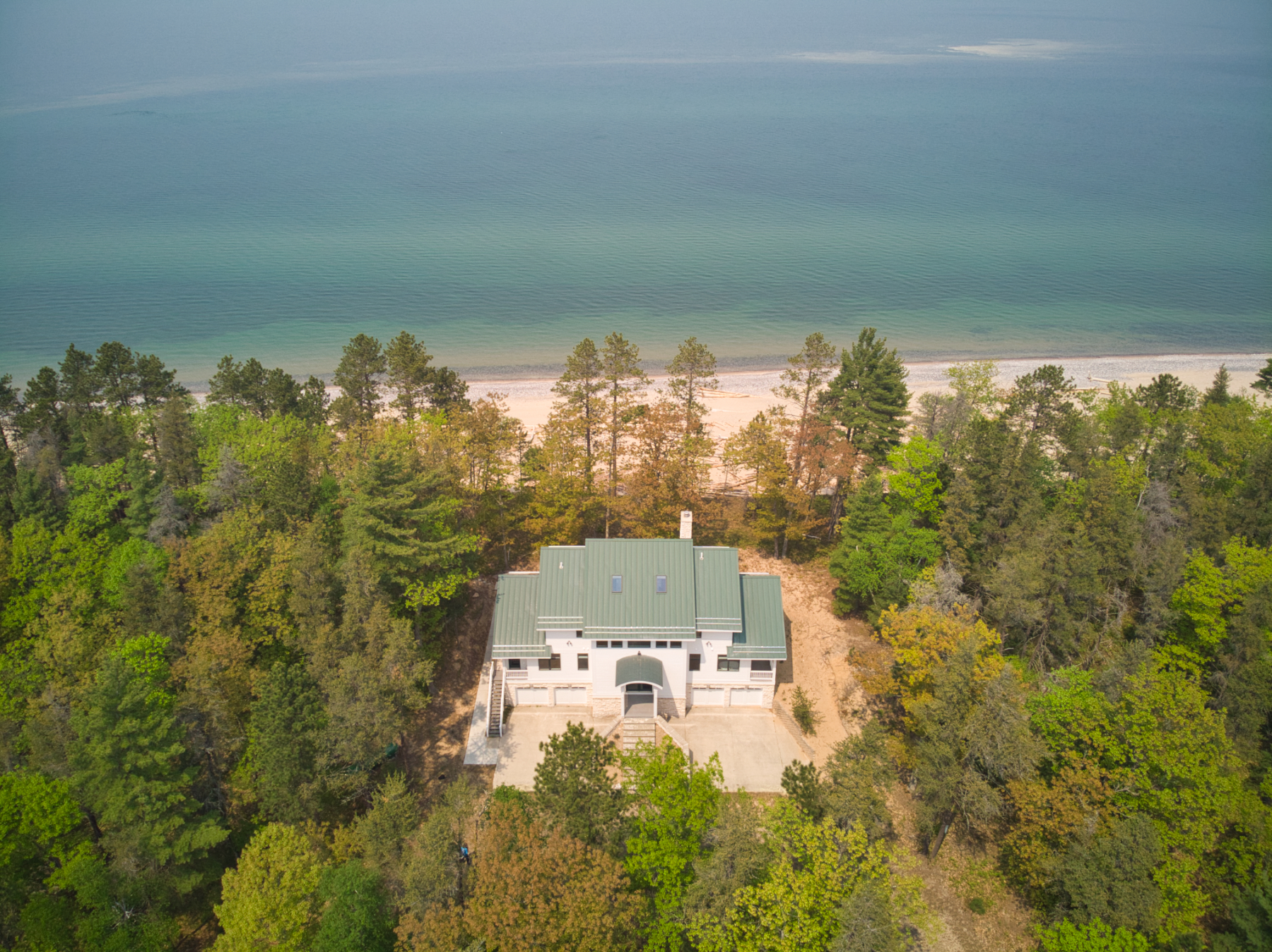  Lake Front Upper Peninsula Home - 物件實景