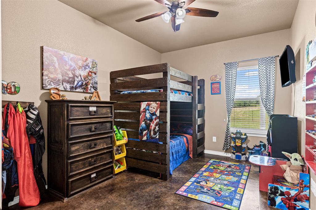 Covington, Texas, 76636, United States, 4 Bedrooms Bedrooms, ,2 BathroomsBathrooms,Residential,For Sale,1847211