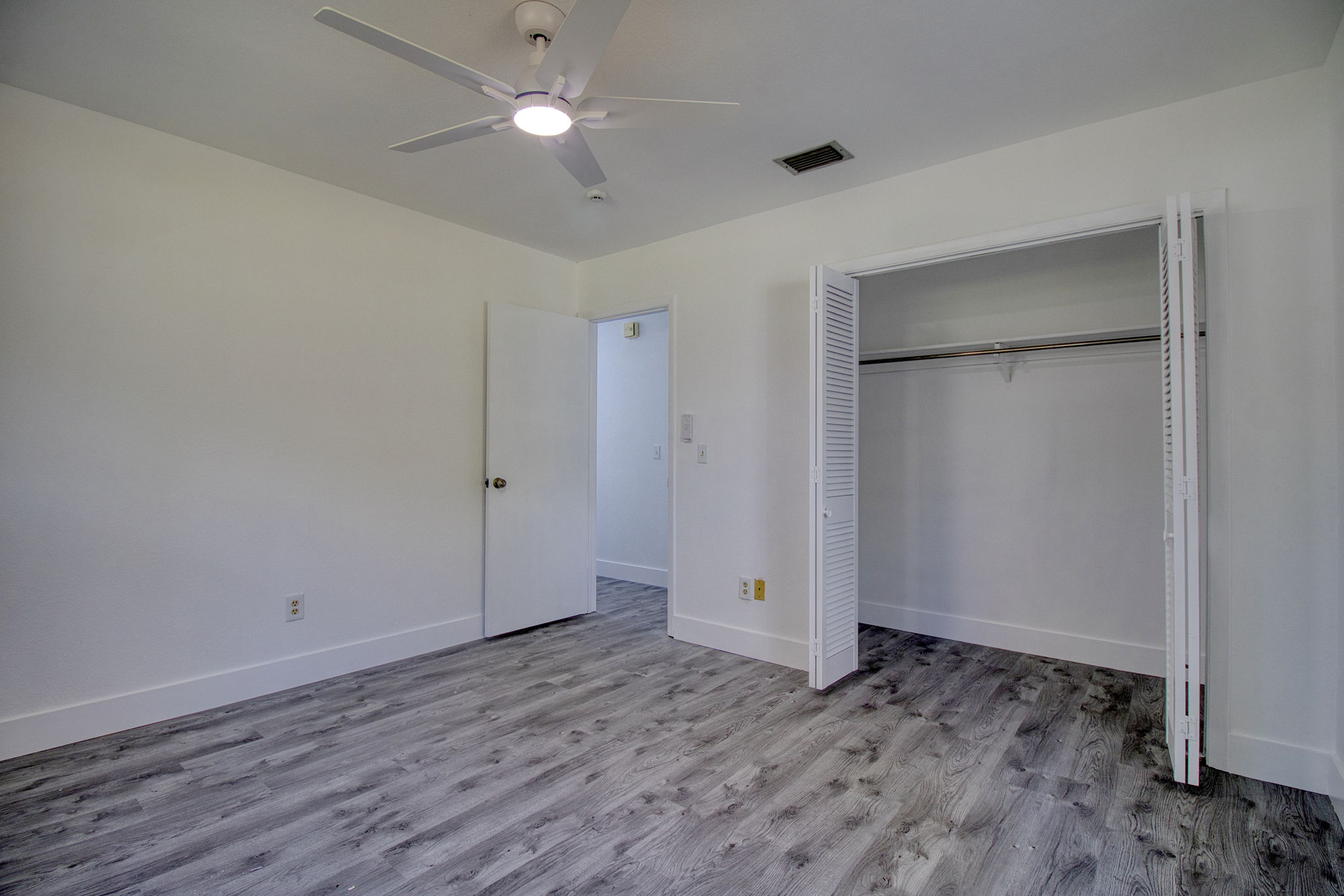 Tampa, Florida, 33613, United States, 4 Bedrooms Bedrooms, ,1 BathroomBathrooms,Residential,For Sale,2006363