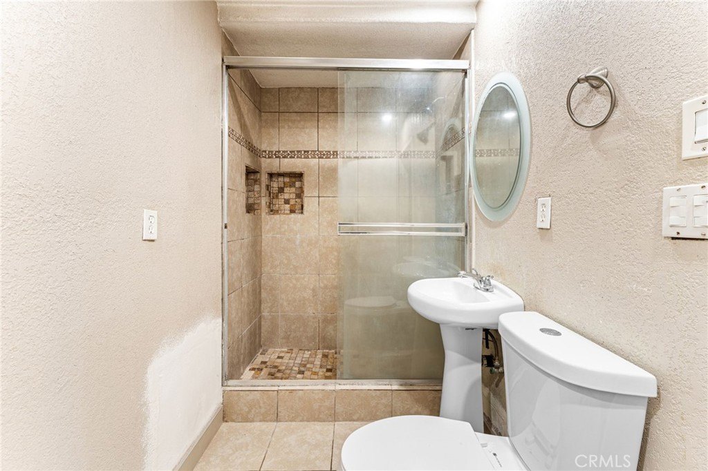 La Puente, California, 91744, United States, 3 Bedrooms Bedrooms, ,2 BathroomsBathrooms,Residential,For Sale,2005560