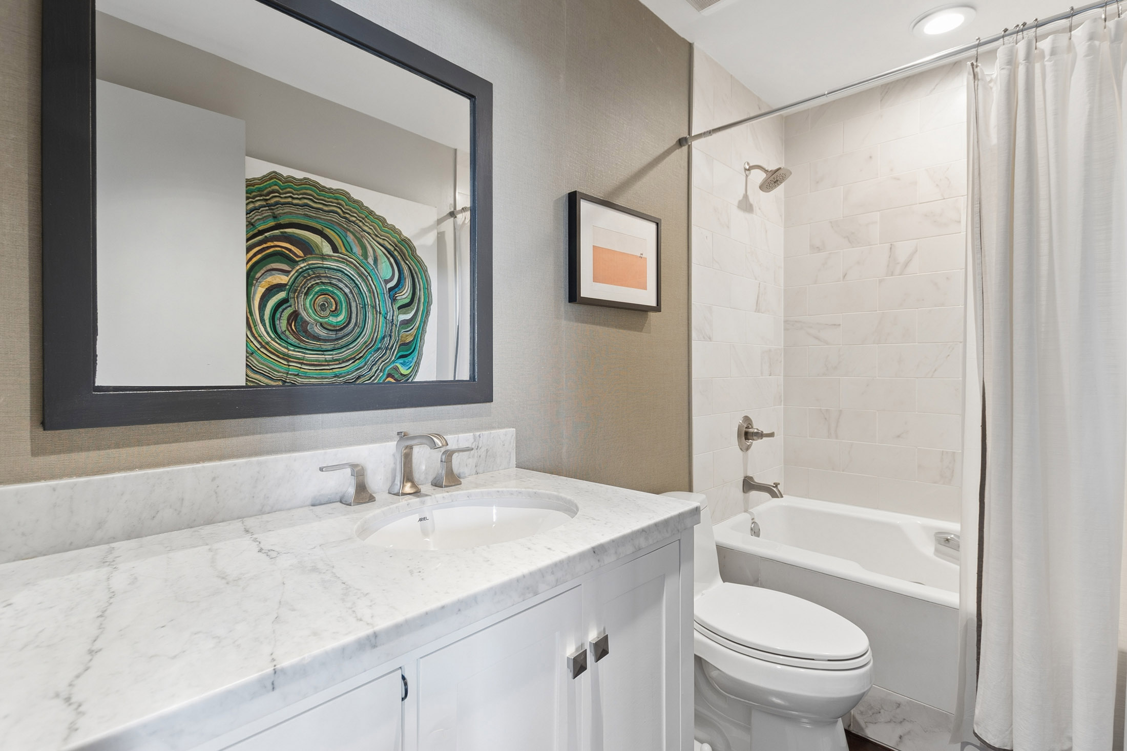  Easy Living at Plaza Towers - 物件實景