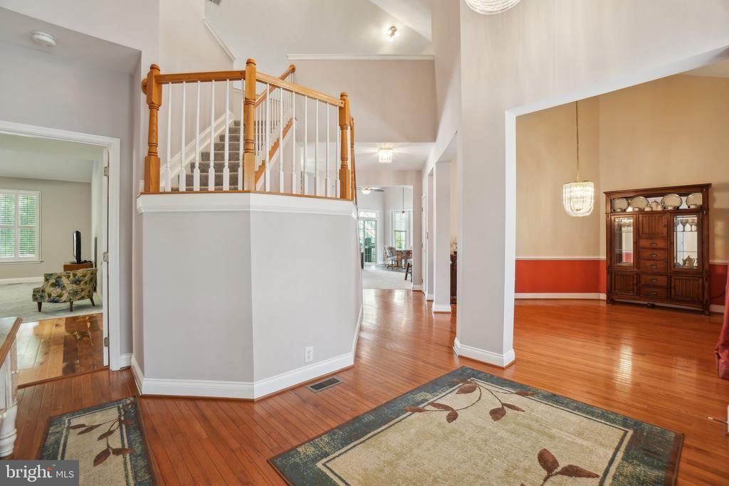 Gainesville, Virginia, 20155, United States, 3 Bedrooms Bedrooms, ,4 BathroomsBathrooms,Residential,For Sale,1896801
