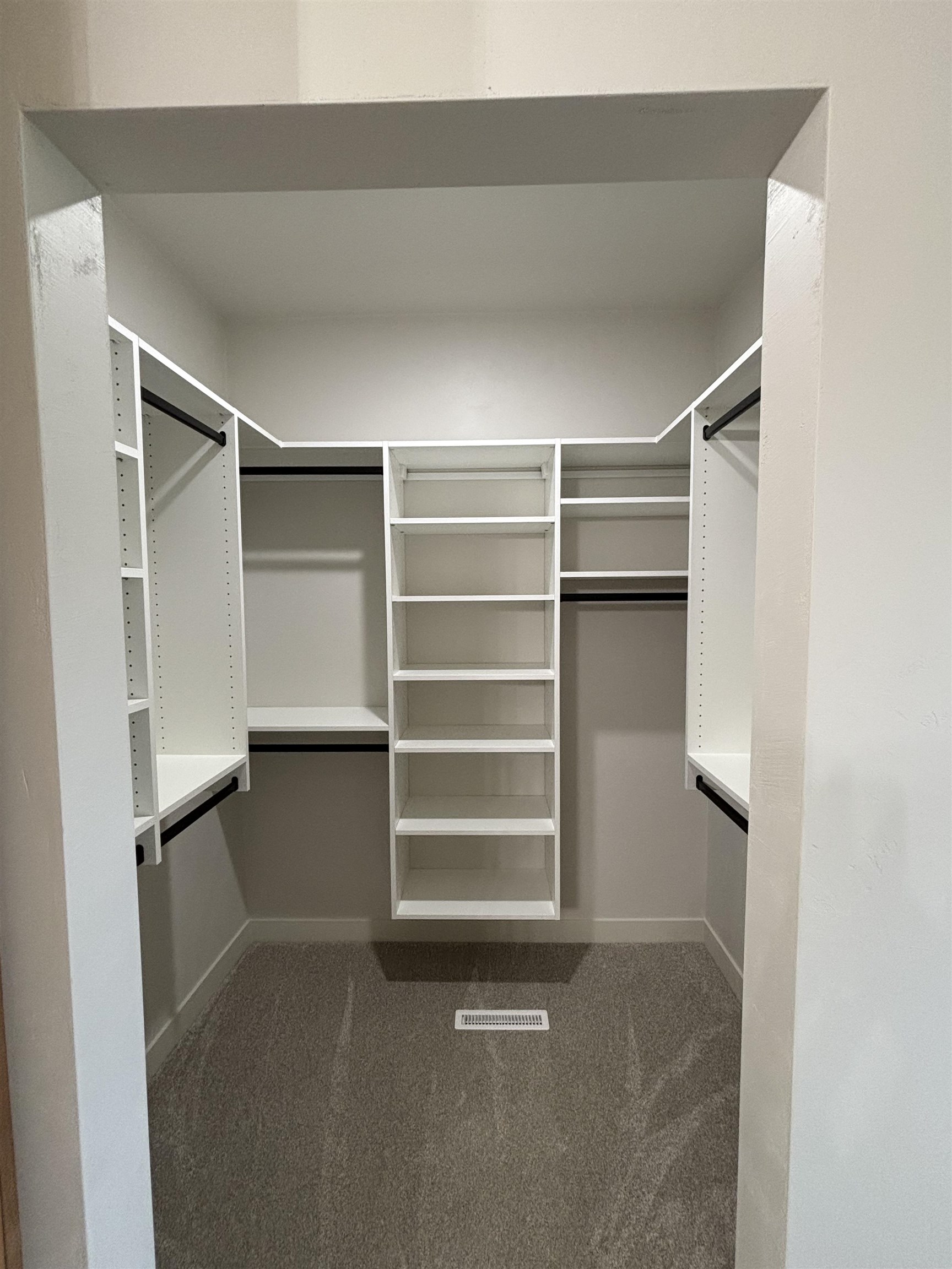 Menasha, Wisconsin, 54952, United States, 3 Bedrooms Bedrooms, ,2 BathroomsBathrooms,Residential,For Sale,1983684