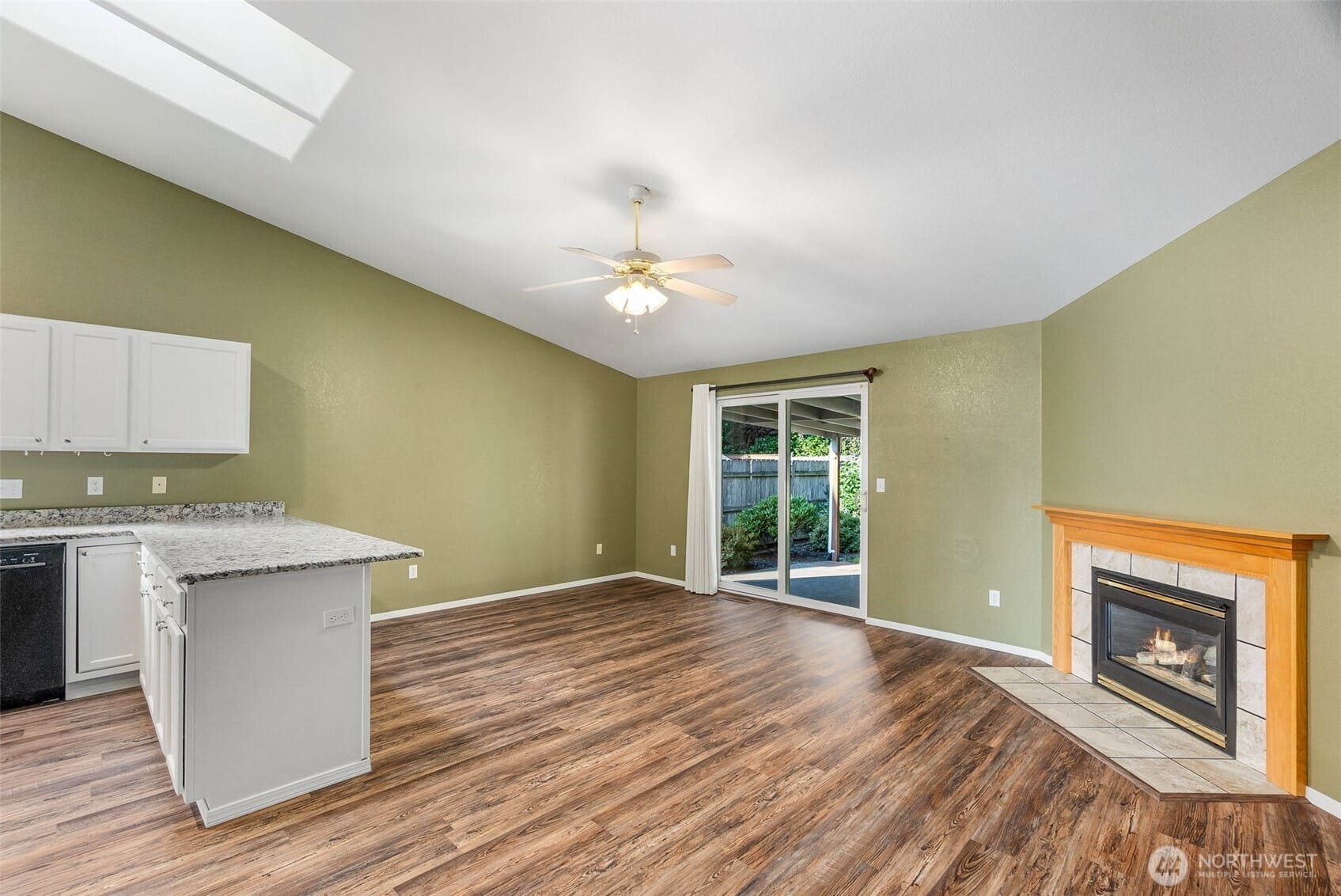 Olympia, Washington, 98501, United States, 3 Bedrooms Bedrooms, ,1 BathroomBathrooms,Residential,For Sale,1939263