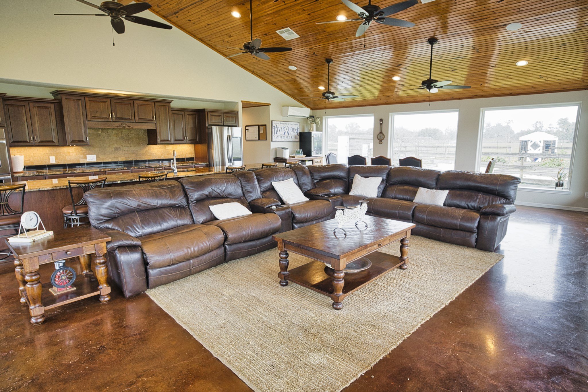 Brazoria, Texas, 77422, United States, 6 Bedrooms Bedrooms, ,6 BathroomsBathrooms,Residential,For Sale,1978625