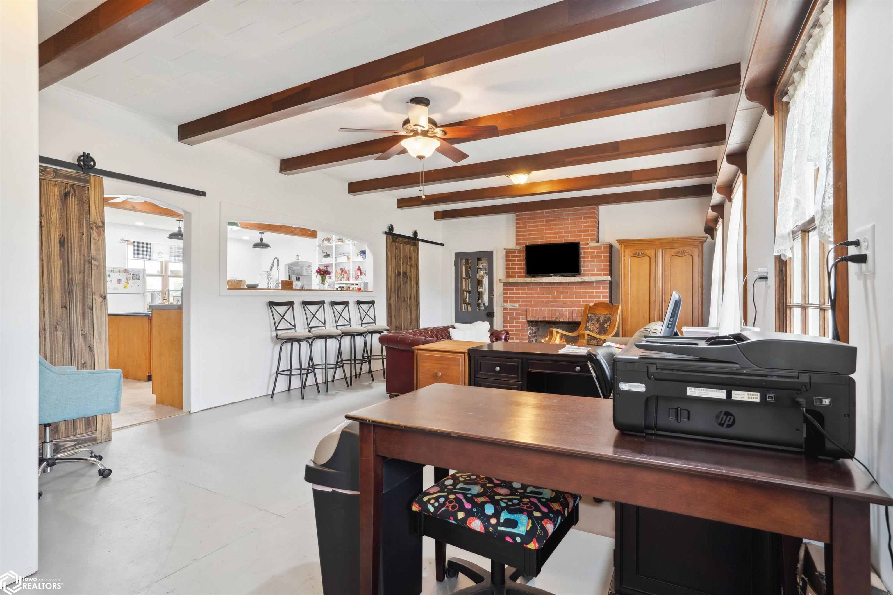 Dallas City, Illinois, 62330, United States, 8 Bedrooms Bedrooms, ,7 BathroomsBathrooms,Residential,For Sale,1980104