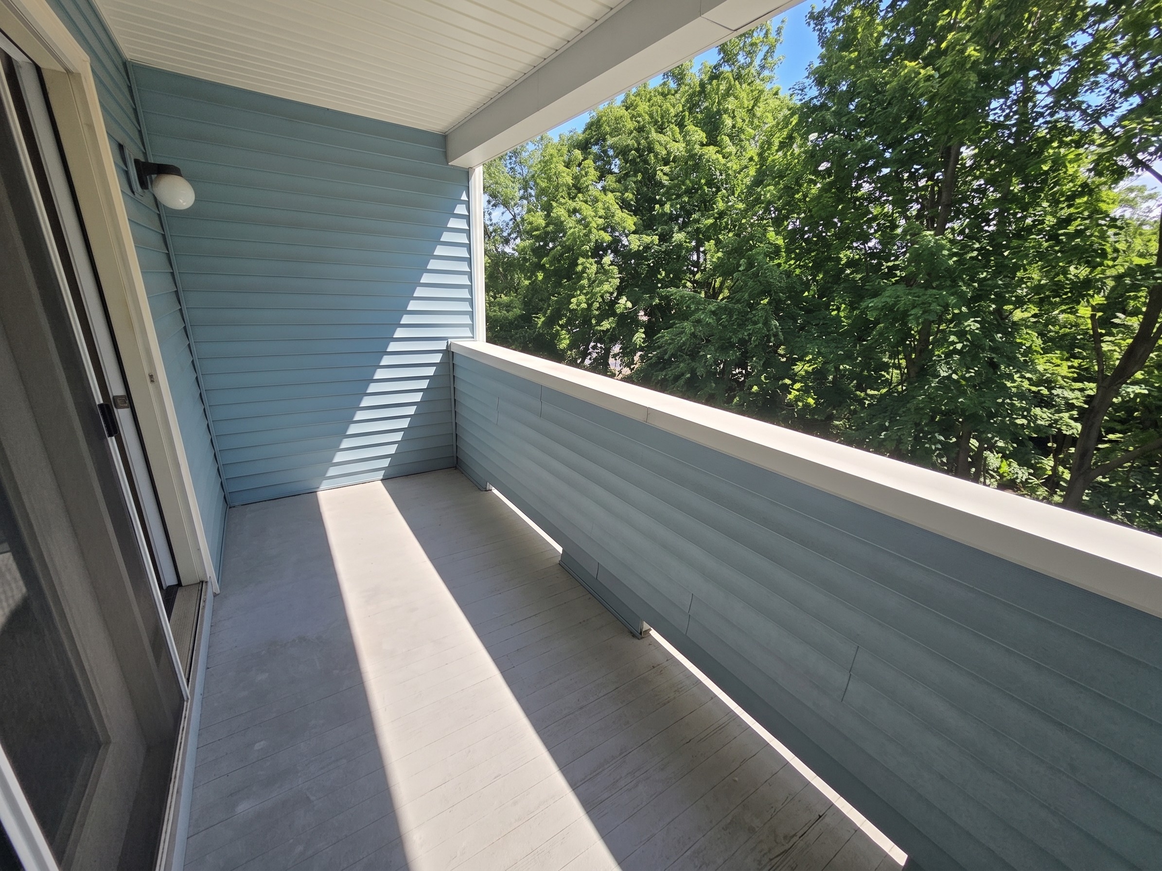  Top Level Condo Unit - 物件實景