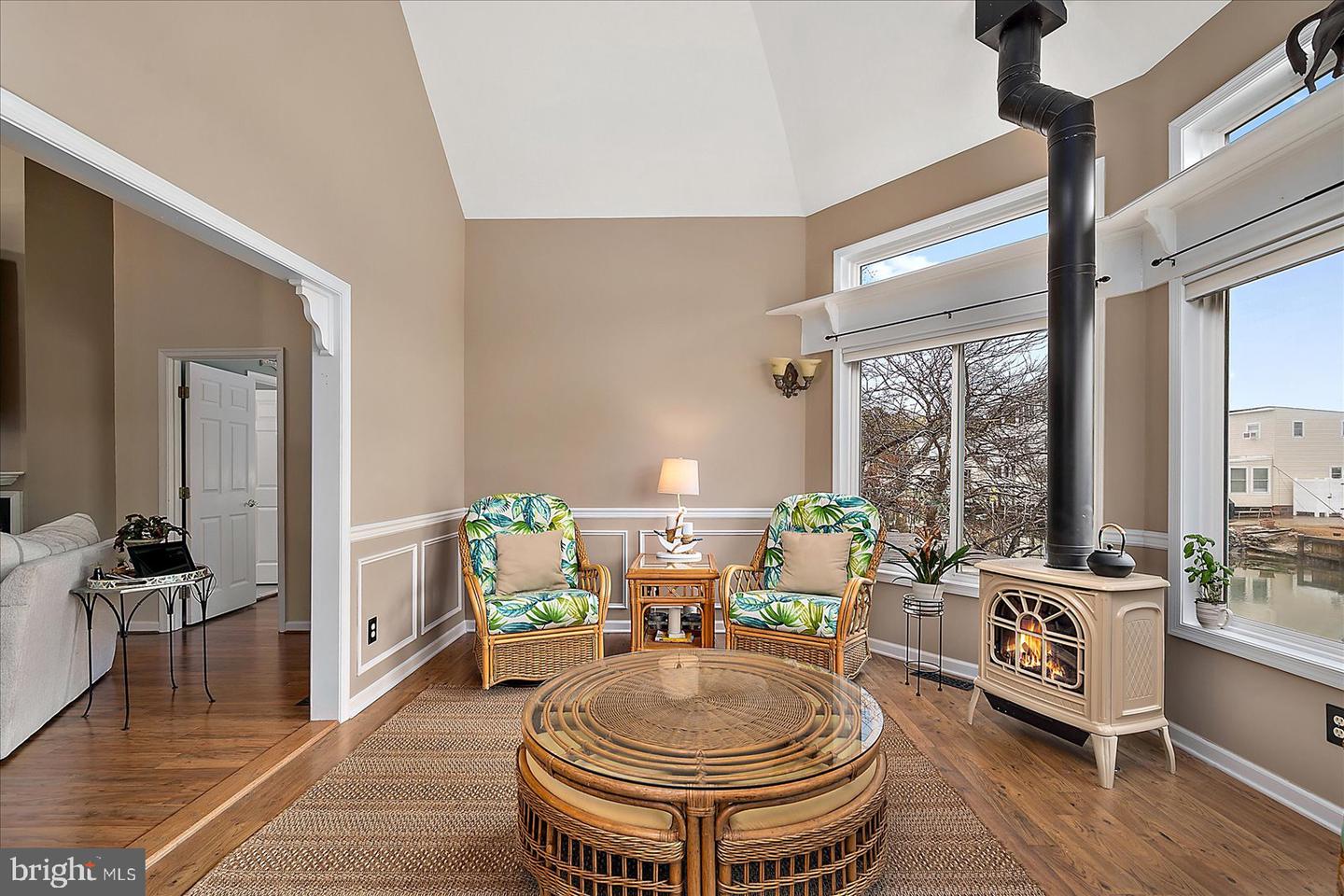 Ocean City, Maryland, 21842, United States, 4 Bedrooms Bedrooms, ,3 BathroomsBathrooms,Residential,For Sale,1698936