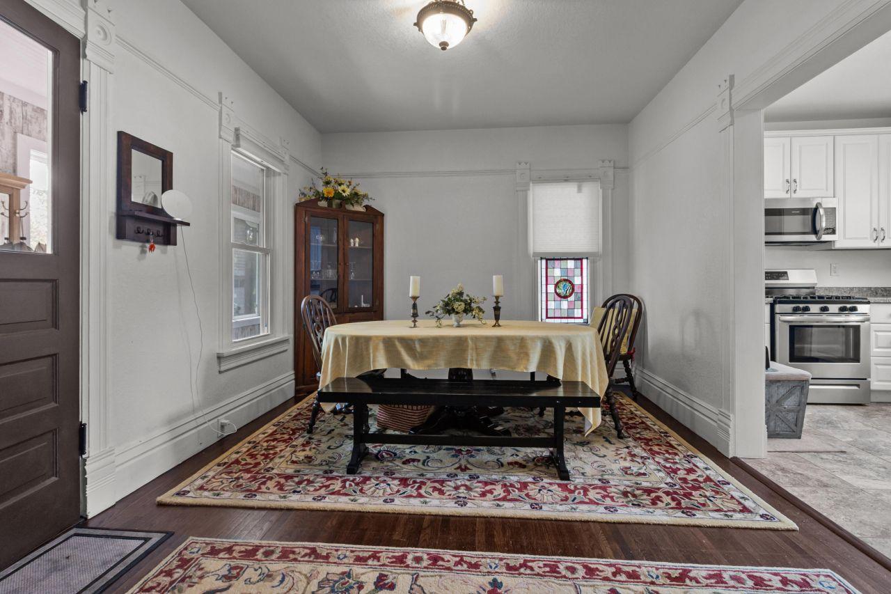 Lake Geneva, Wisconsin, 53147, United States, 4 Bedrooms Bedrooms, ,2 BathroomsBathrooms,Residential,For Sale,1849872