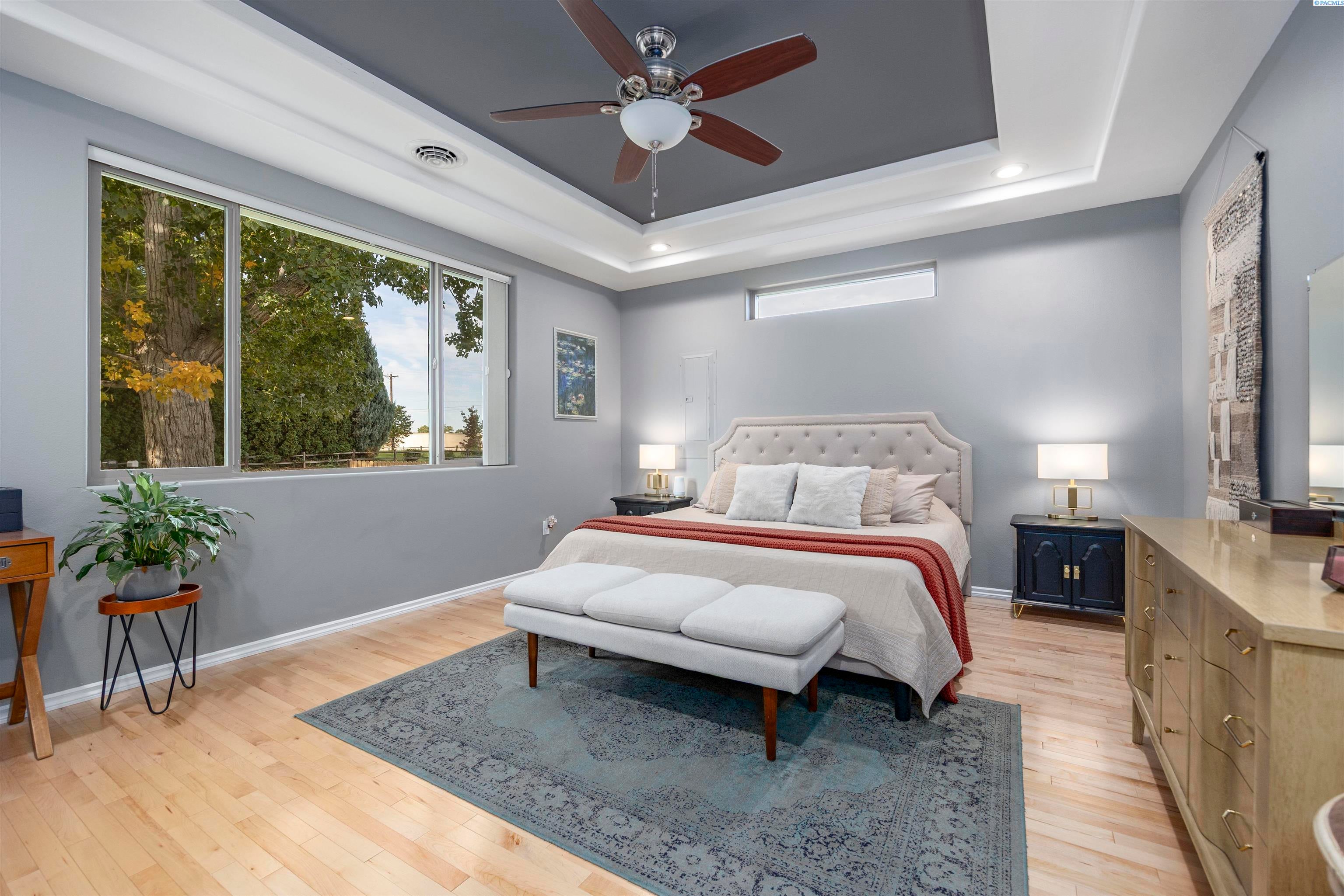 Pasco, Washington, 99301, United States, 3 Bedrooms Bedrooms, ,3 BathroomsBathrooms,Residential,For Sale,1981620