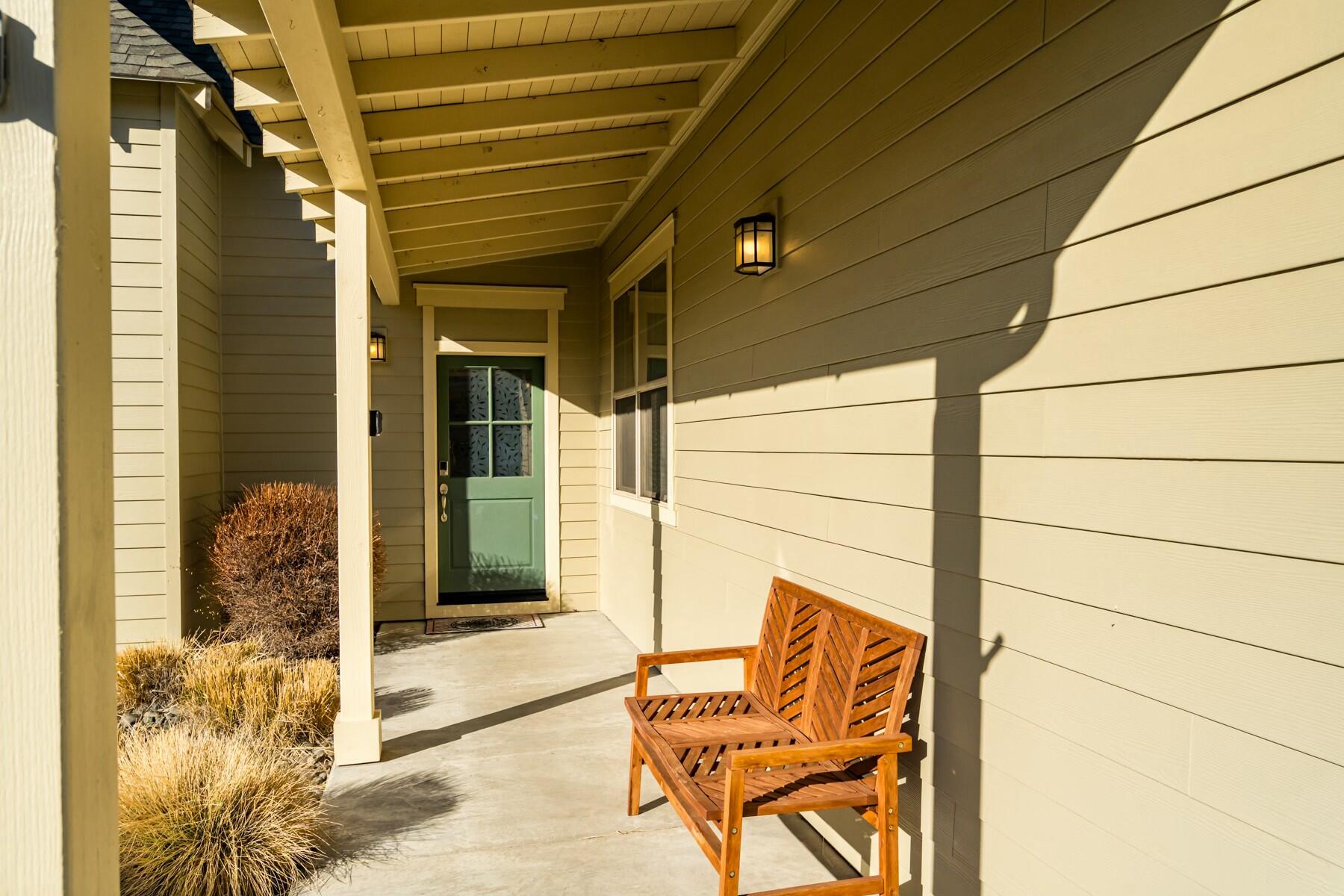 Redmond, Oregon, 97756, United States, 3 Bedrooms Bedrooms, ,2 BathroomsBathrooms,Residential,For Sale,1729232