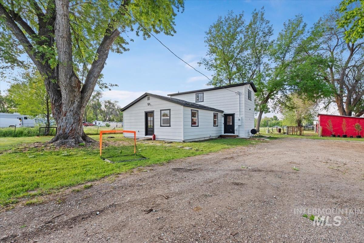Nampa, Idaho, 83687, United States, 3 Bedrooms Bedrooms, ,2 BathroomsBathrooms,Residential,For Sale,1827445