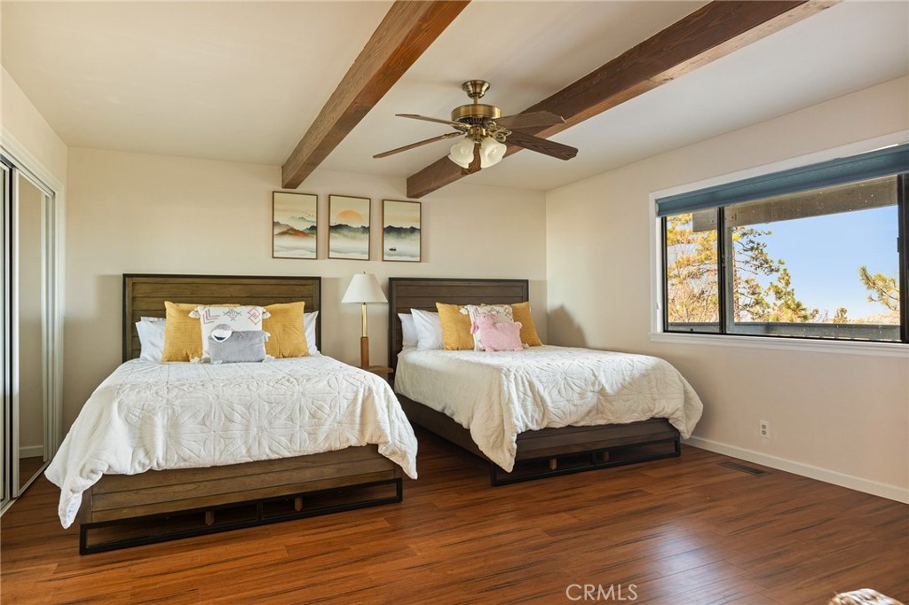 Lake Arrowhead, California, 92352, United States, 6 Bedrooms Bedrooms, ,5 BathroomsBathrooms,Residential,For Sale,1950962