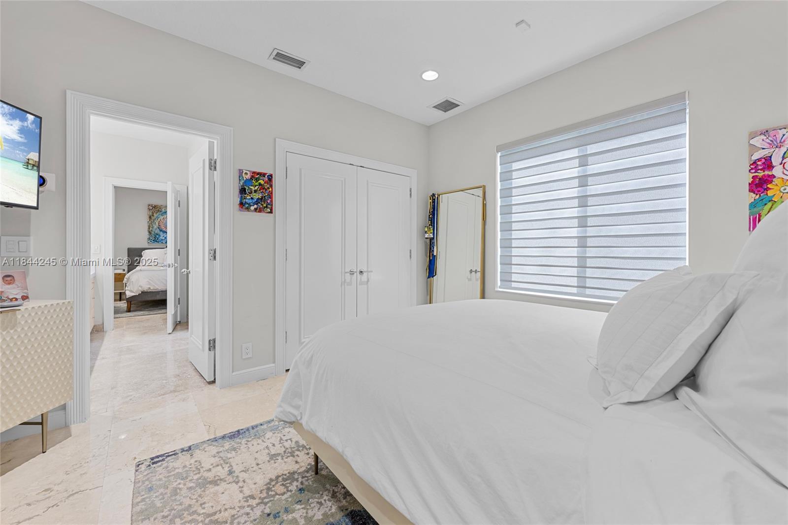 Weston, Florida, 33327, United States, 5 Bedrooms Bedrooms, ,4 BathroomsBathrooms,Residential,For Sale,1901974
