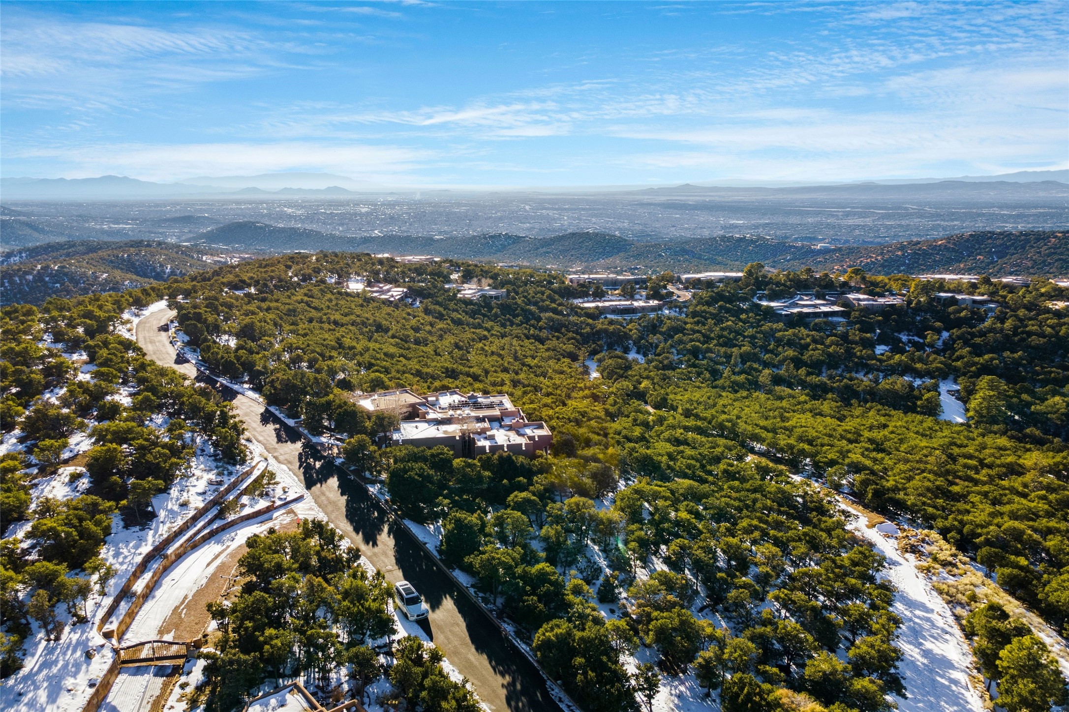  1135 S Summit Drive - 物件實景