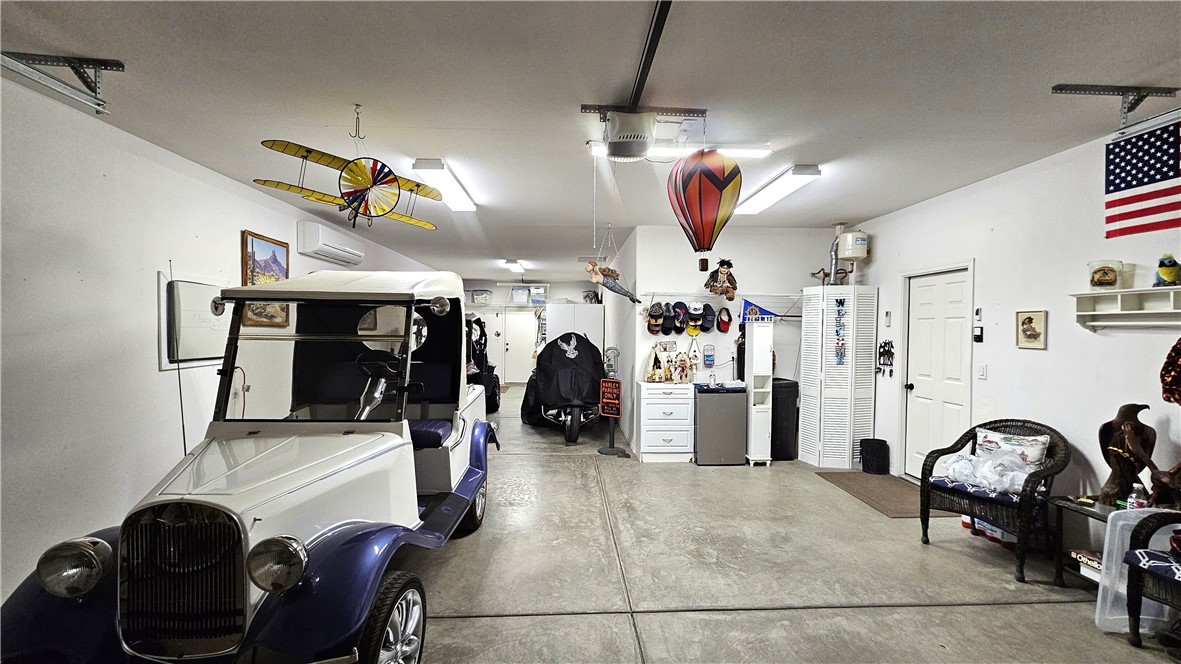 Lake Havasu, Arizona, 86404, United States, 3 Bedrooms Bedrooms, ,2 BathroomsBathrooms,Residential,For Sale,1956180