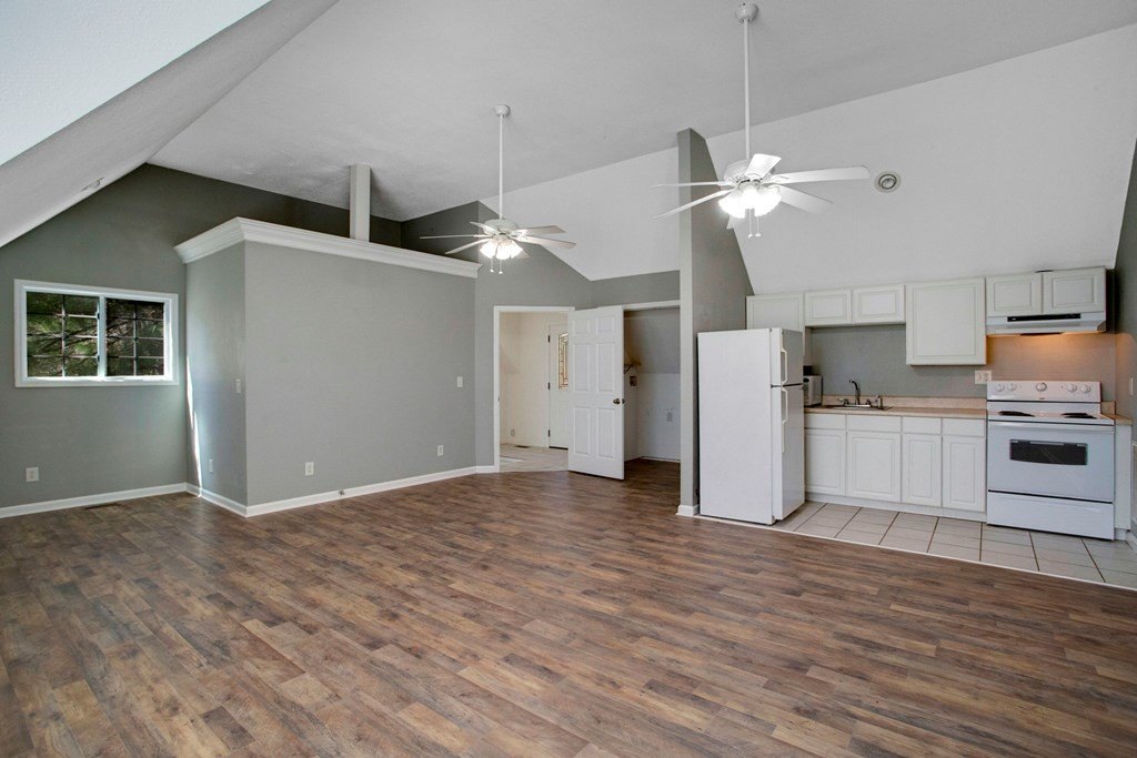Hayesville, North Carolina, 28904, United States, 4 Bedrooms Bedrooms, ,4 BathroomsBathrooms,Residential,For Sale,1758392