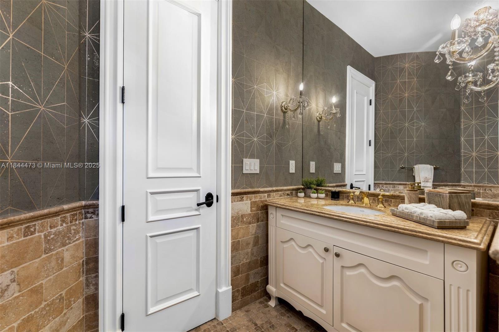 Miami, Florida, 33143, United States, 7 Bedrooms Bedrooms, ,10 BathroomsBathrooms,Residential,For Sale,1927451