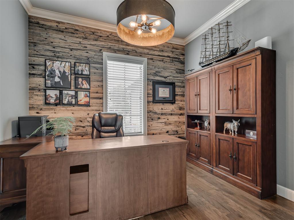 Mustang, Oklahoma, 73064, United States, 4 Bedrooms Bedrooms, ,4 BathroomsBathrooms,Residential,For Sale,1908407