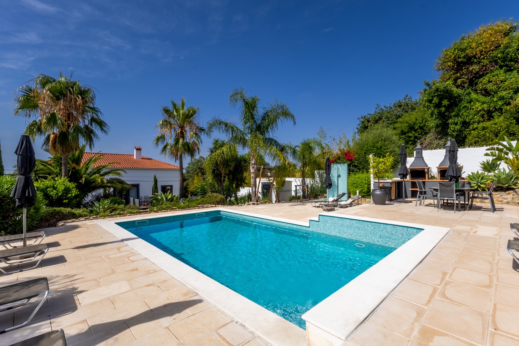  Country Estate, 8 bedrooms, for Sale - 物件實景