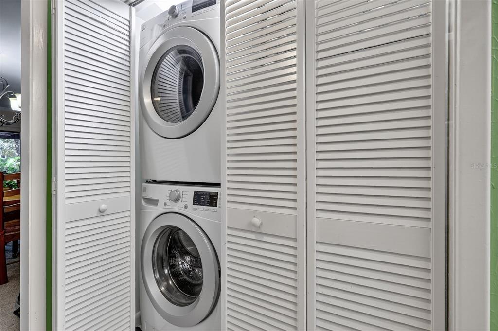 Largo, Florida, 33774, United States, 3 Bedrooms Bedrooms, ,3 BathroomsBathrooms,Residential,For Sale,1965170