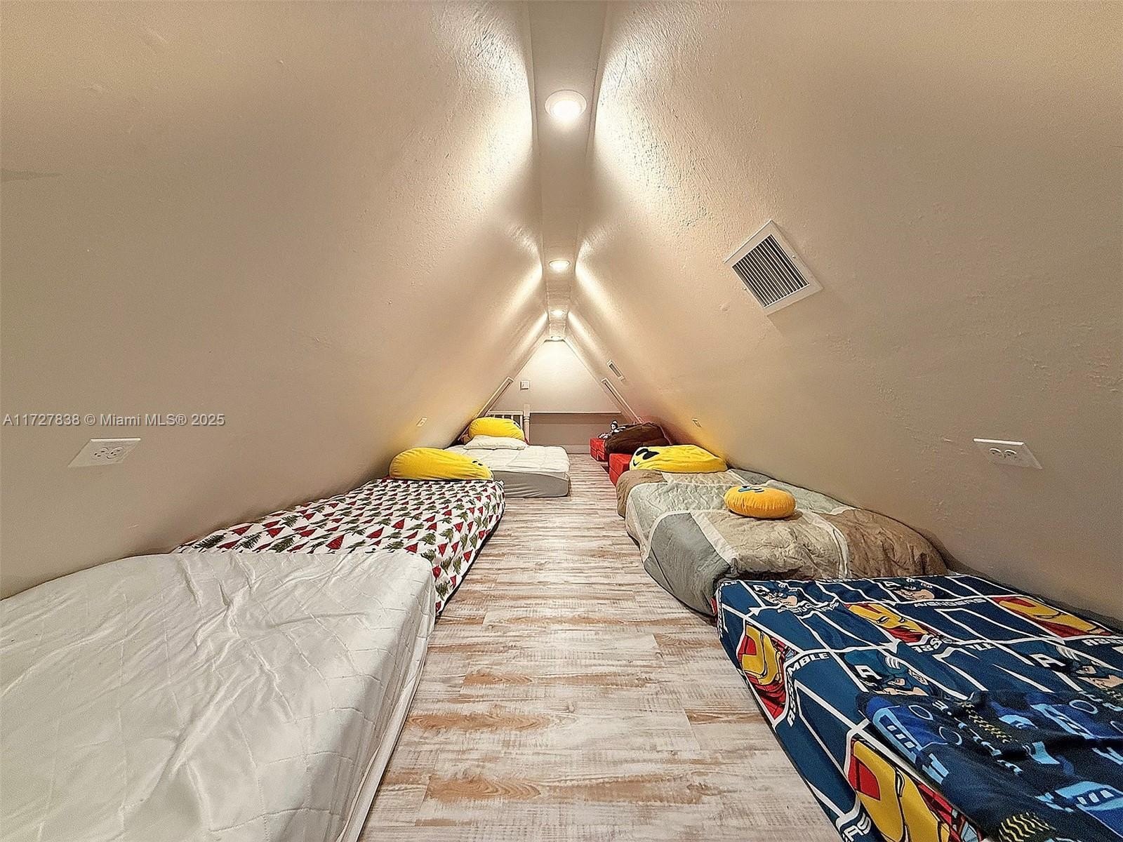 Key Largo, Florida, 33037, United States, 3 Bedrooms Bedrooms, ,3 BathroomsBathrooms,Residential,For Sale,1975772