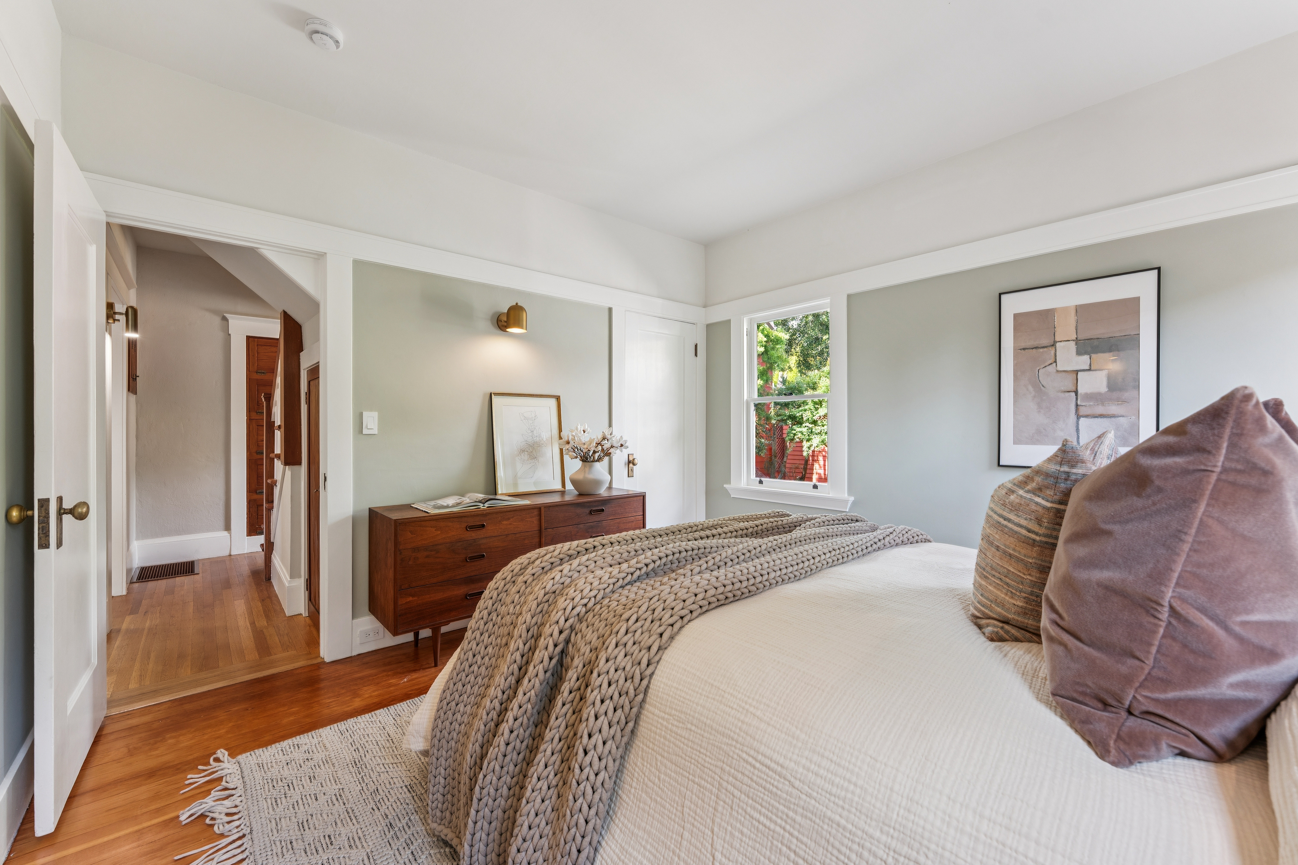  A True Rockridge Classic — Rich in Detail, Ready for Its Next Chapter - 物件實景