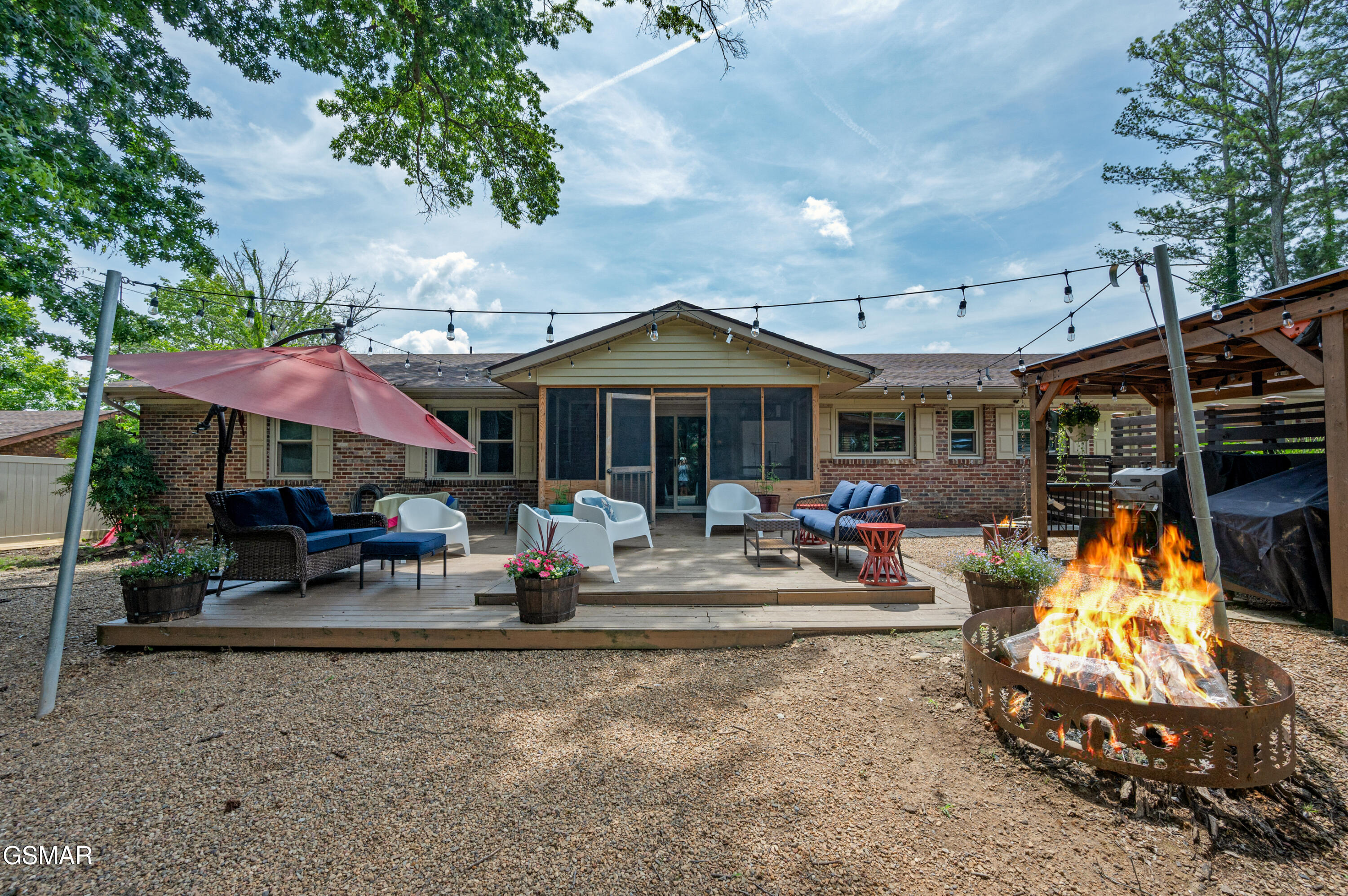 Sevierville, Tennessee, 37862, United States, 4 Bedrooms Bedrooms, ,3 BathroomsBathrooms,Residential,For Sale,1863577