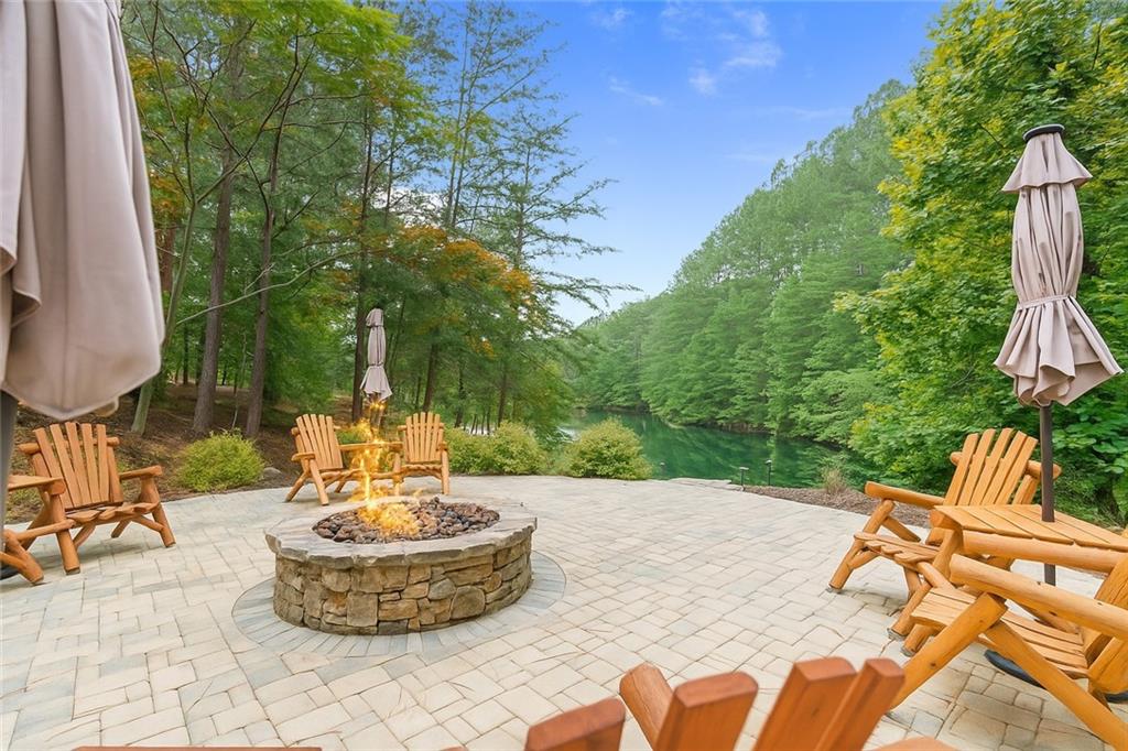 Cleveland, Georgia, 30528, United States, 4 Bedrooms Bedrooms, ,3 BathroomsBathrooms,Residential,For Sale,1986122