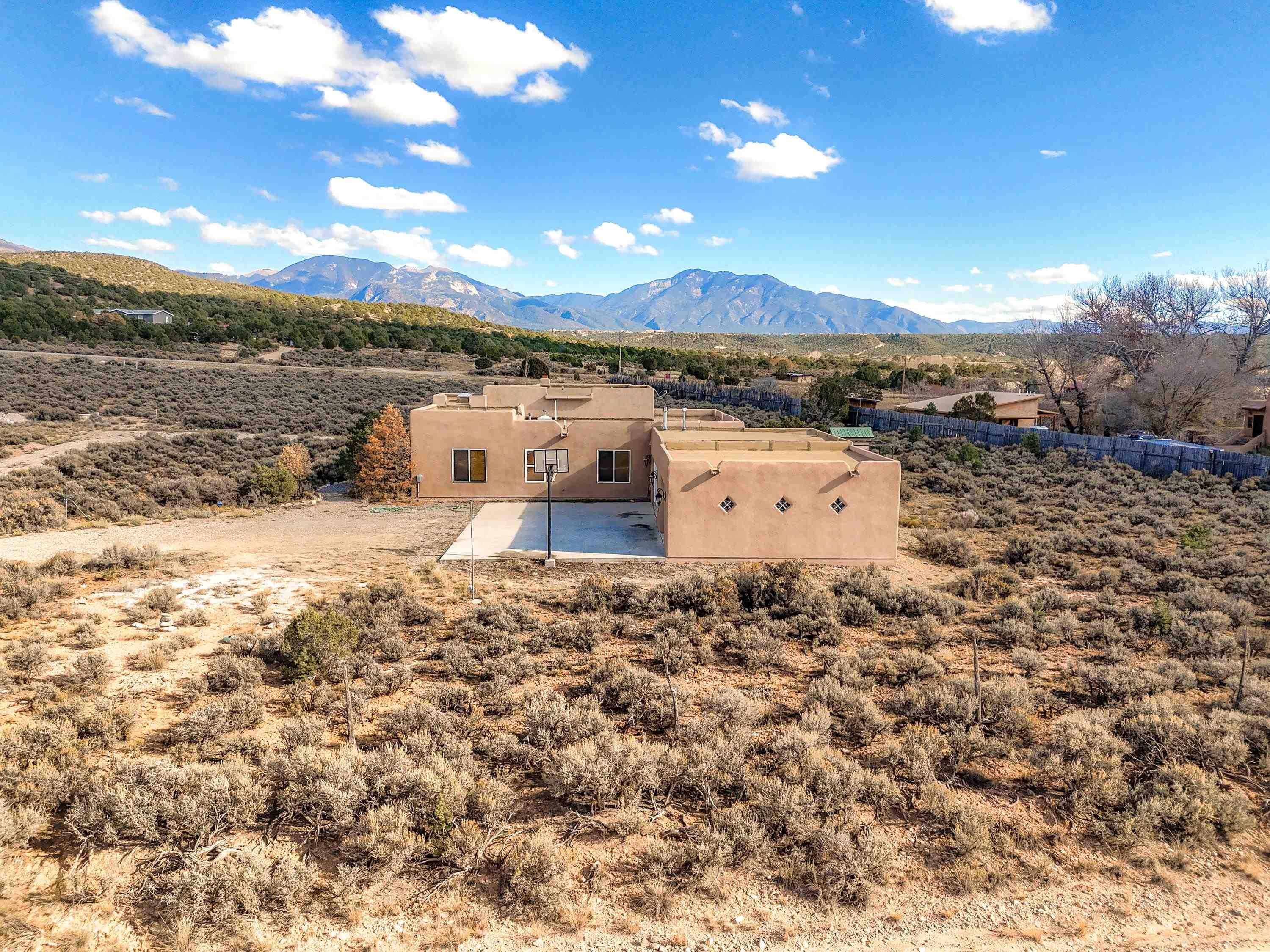 Arroyo Hondo, New Mexico, 87513, United States, 2 Bedrooms Bedrooms, ,2 BathroomsBathrooms,Residential,For Sale,1995561