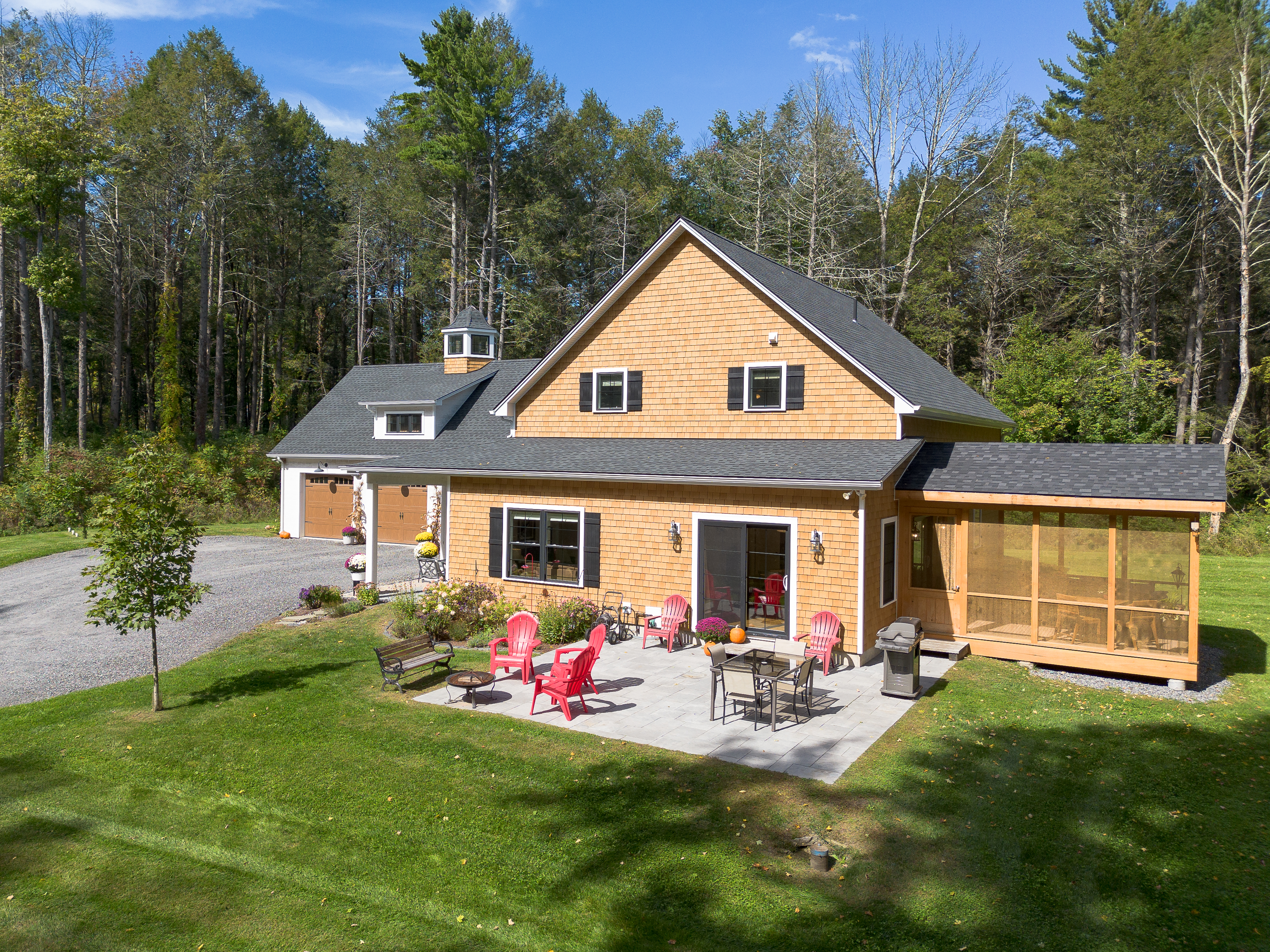  2022 Custom Craftsman: Main-Level Living, In-Law Suite, & Mountain Proximity - 物件實景
