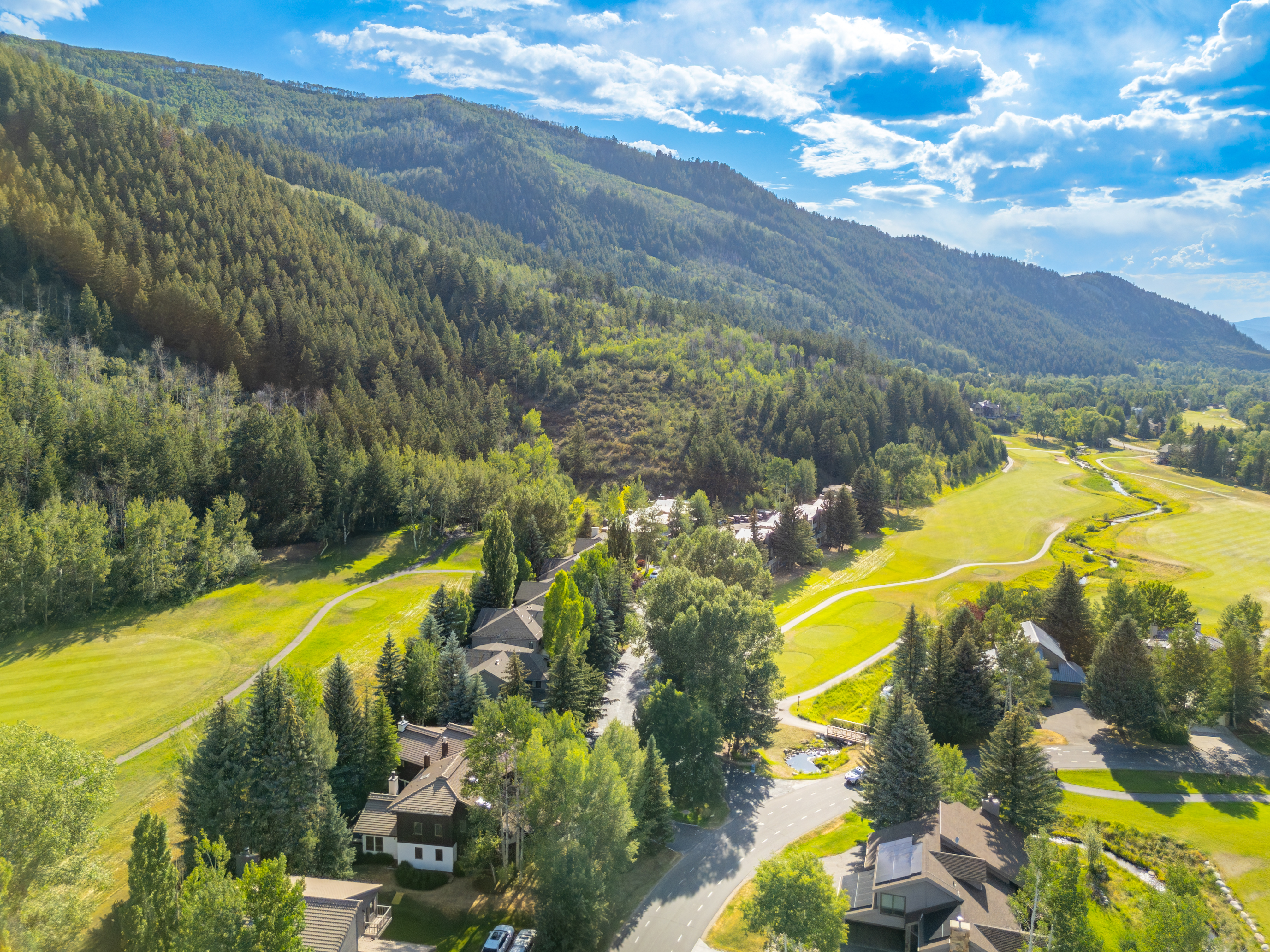  Mountain Residence Positioned at the 13th Fairway of the EagleVail Golf Course - 物件實景