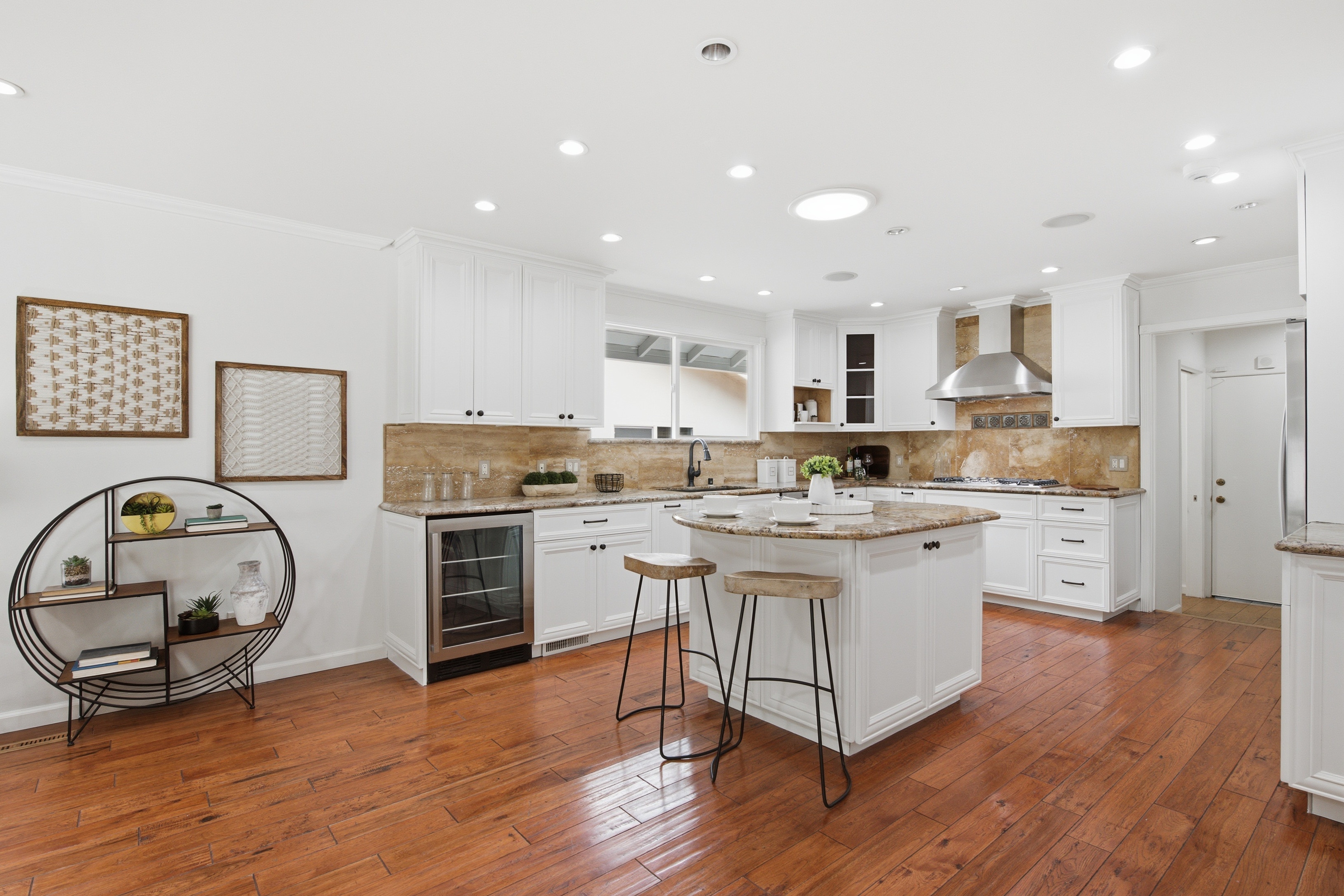  Spacious Single-Level Home on an Expansive Lot - 物件實景