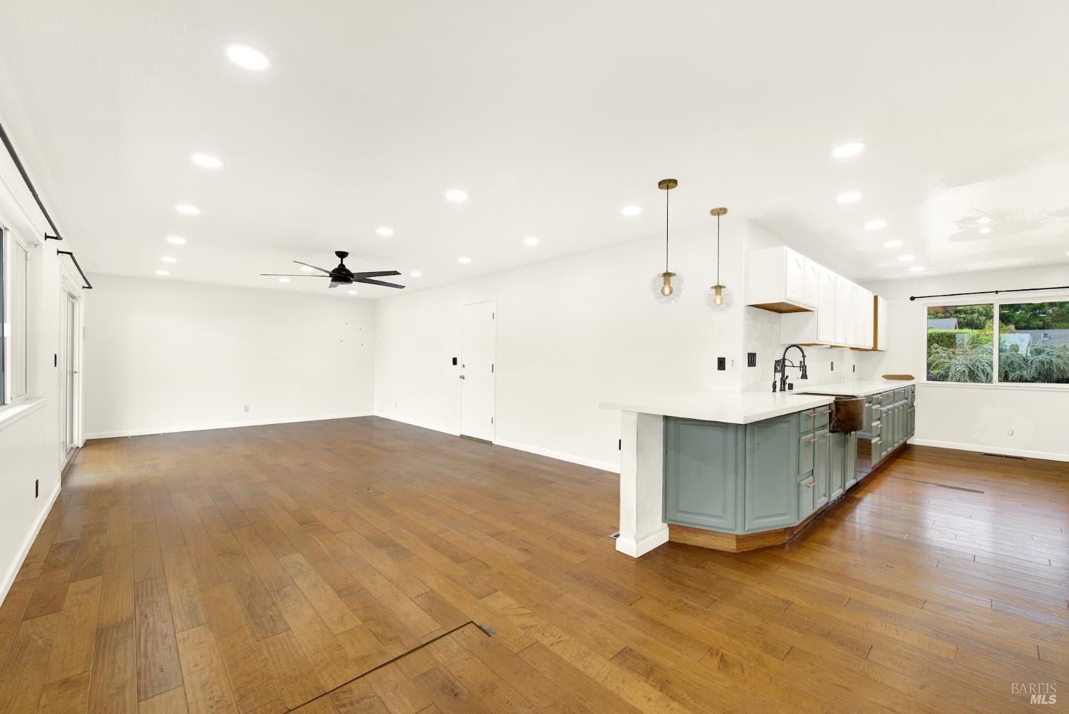 Benicia, California, 94510, United States, 4 Bedrooms Bedrooms, ,3 BathroomsBathrooms,Residential,For Sale,1989511