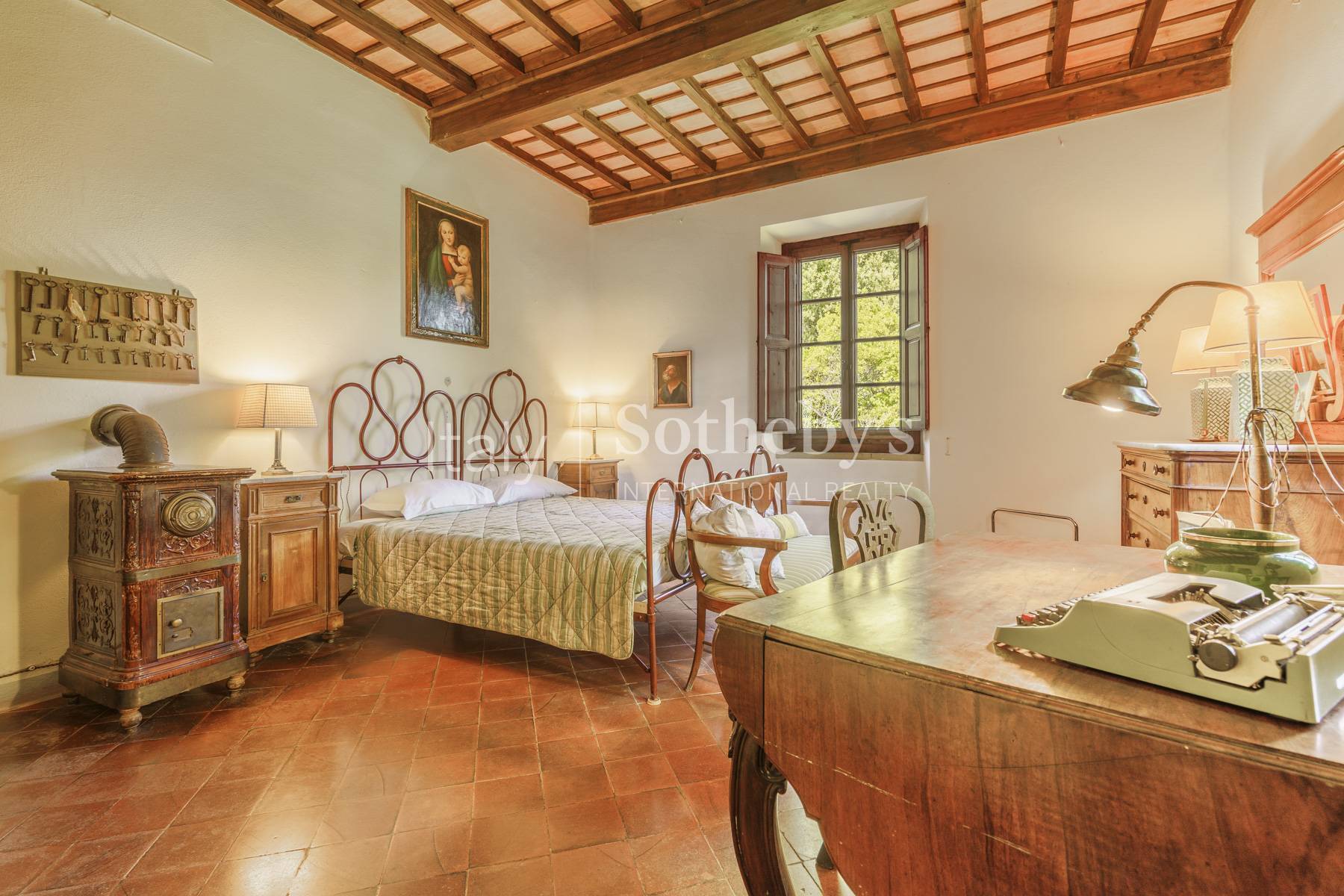  Prestigious estate with private pool - 物件實景