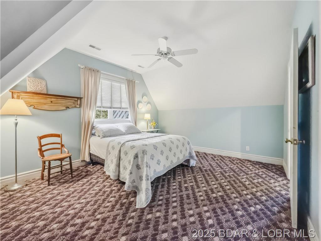 Camdenton, Missouri, 65020, United States, 4 Bedrooms Bedrooms, ,5 BathroomsBathrooms,Residential,For Sale,1989122