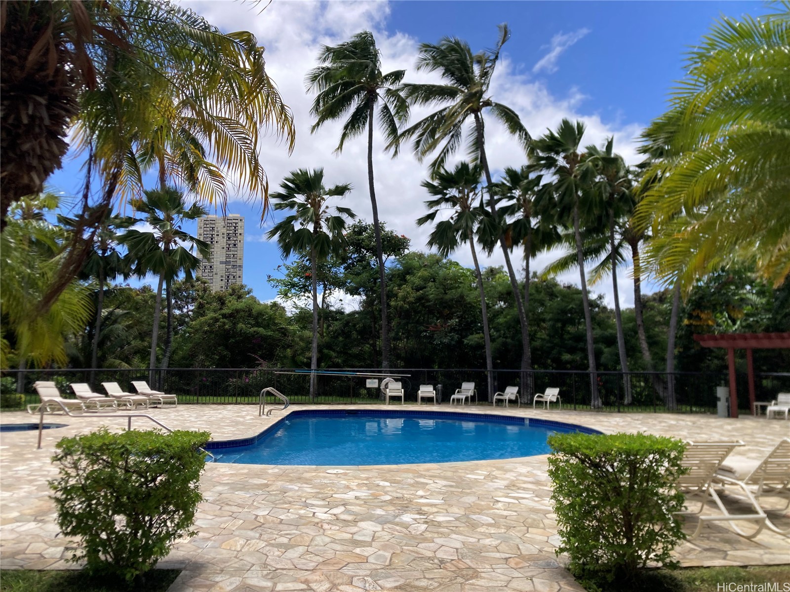 Honolulu, Hawaii, 96818, United States, 2 Bedrooms Bedrooms, ,2 BathroomsBathrooms,Residential,For Sale,1714219