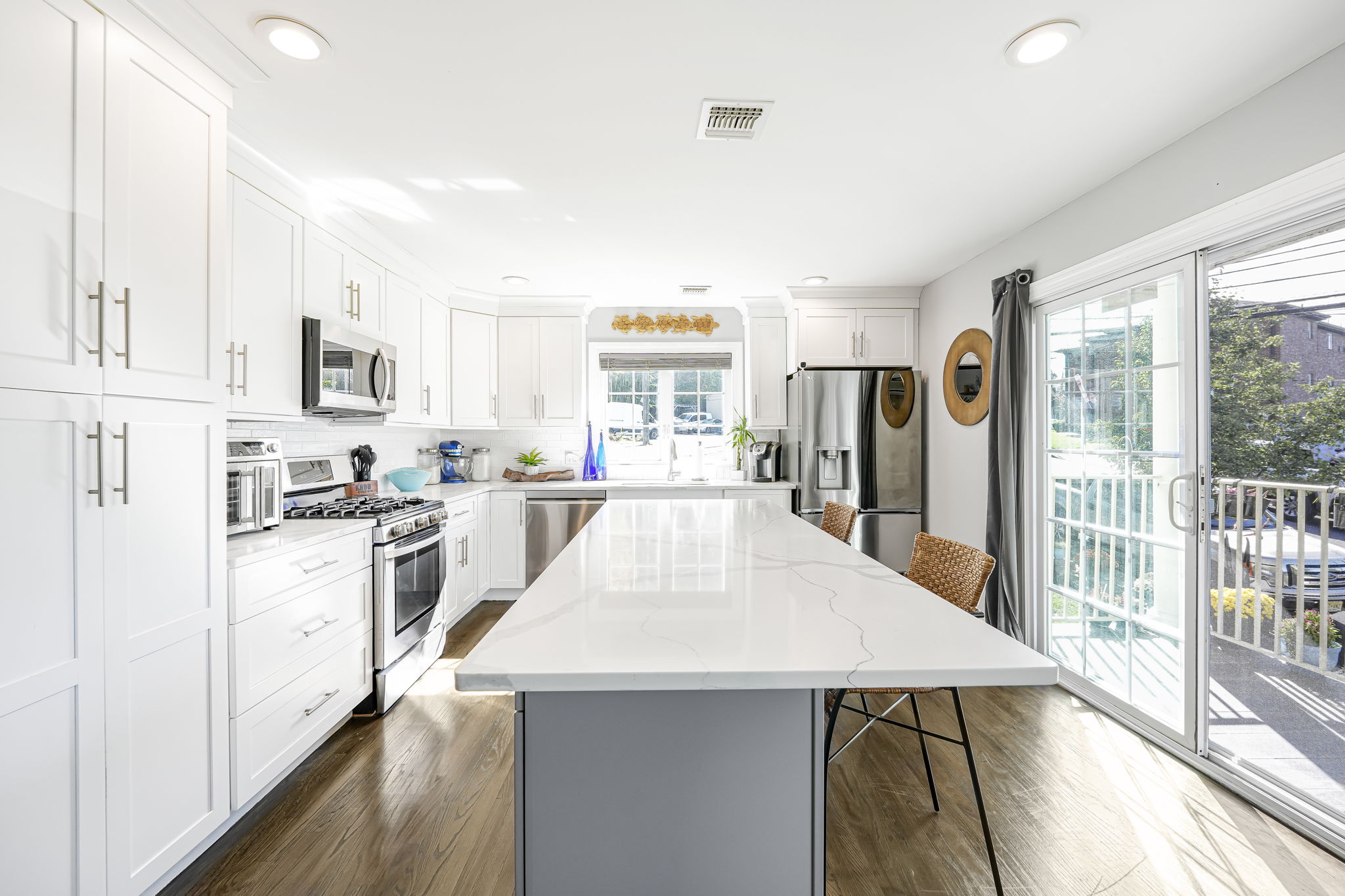 Fairview, New Jersey, 07022, United States, 2 Bedrooms Bedrooms, ,2 BathroomsBathrooms,Residential,For Sale,1973875