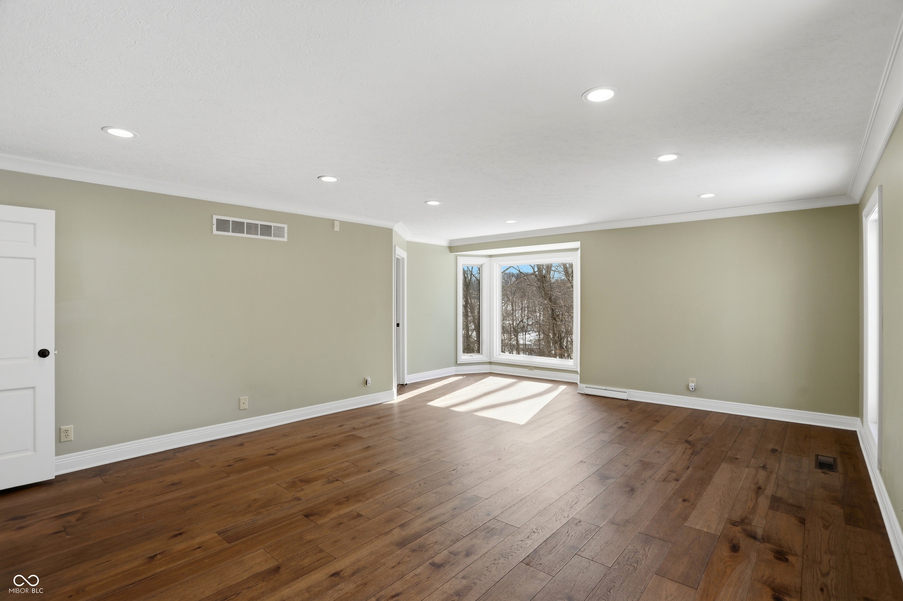 Indianapolis, Indiana, 46256, United States, 6 Bedrooms Bedrooms, ,10 BathroomsBathrooms,Residential,For Sale,2016946