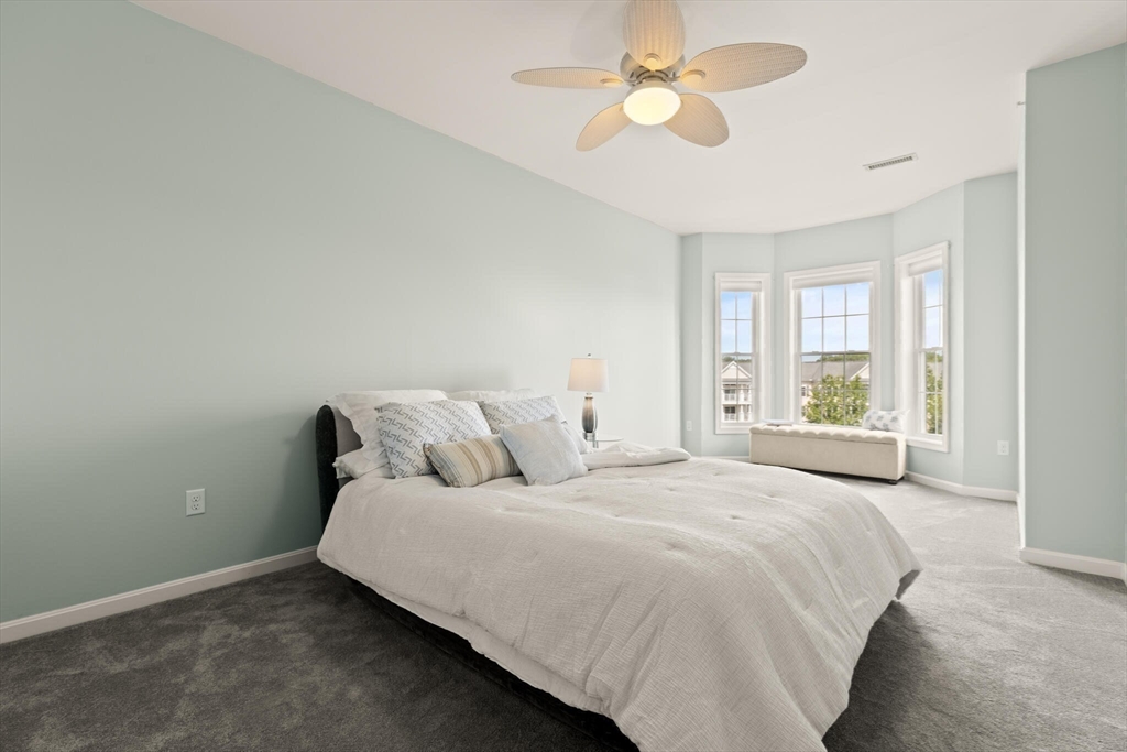 Braintree, Massachusetts, 02184, United States, 2 Bedrooms Bedrooms, ,2 BathroomsBathrooms,Residential,For Sale,1938636