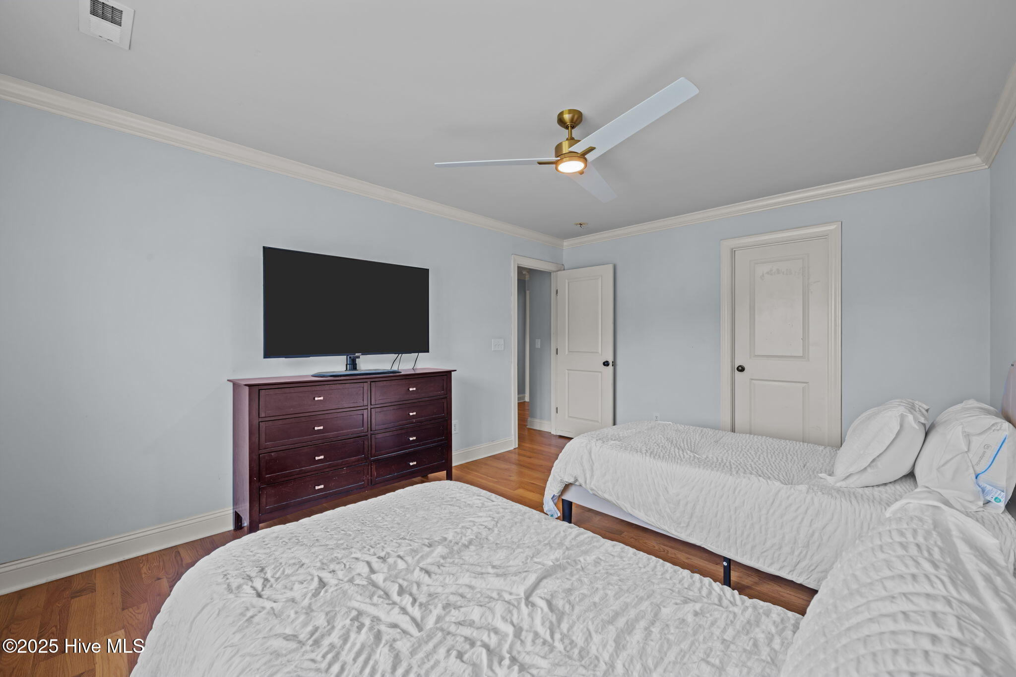 New Bern, North Carolina, 28562, United States, 5 Bedrooms Bedrooms, ,4 BathroomsBathrooms,Residential,For Sale,1941711