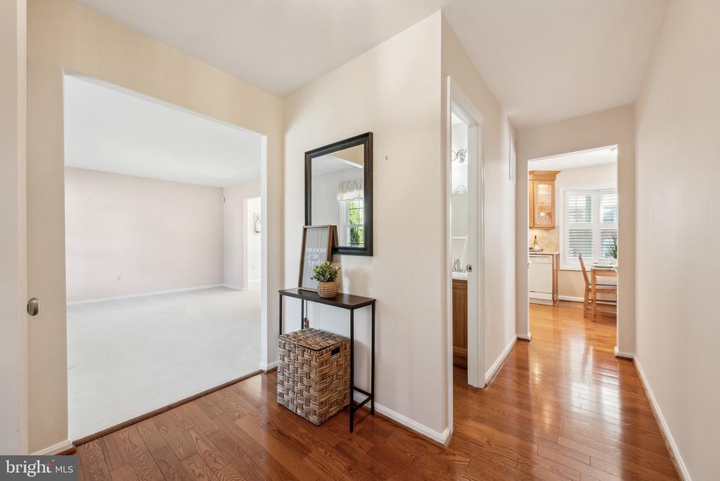 Springfield, Virginia, 22153, United States, 3 Bedrooms Bedrooms, ,3 BathroomsBathrooms,Residential,For Sale,1895799