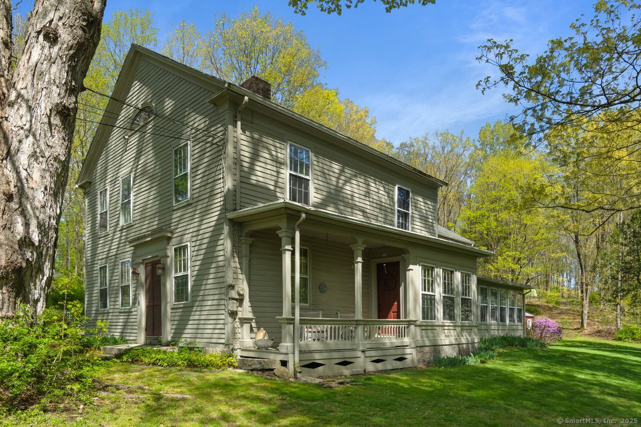 Woodbury, Connecticut, 06798, United States, 4 Bedrooms Bedrooms, ,3 BathroomsBathrooms,Residential,For Sale,1890023